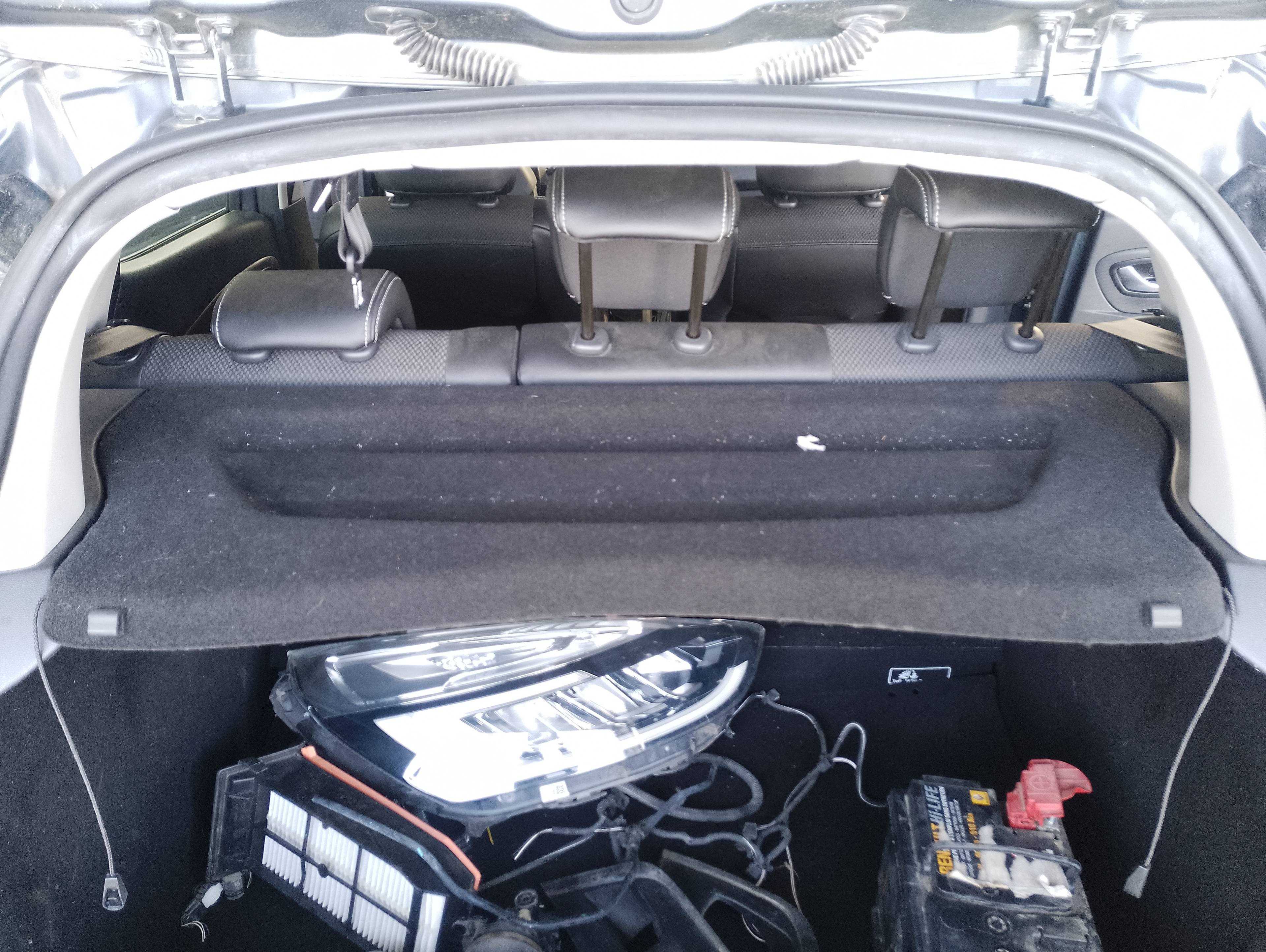 Recambio de bandeja trasera para renault clio iv 1.0 tce referencia OEM IAM   