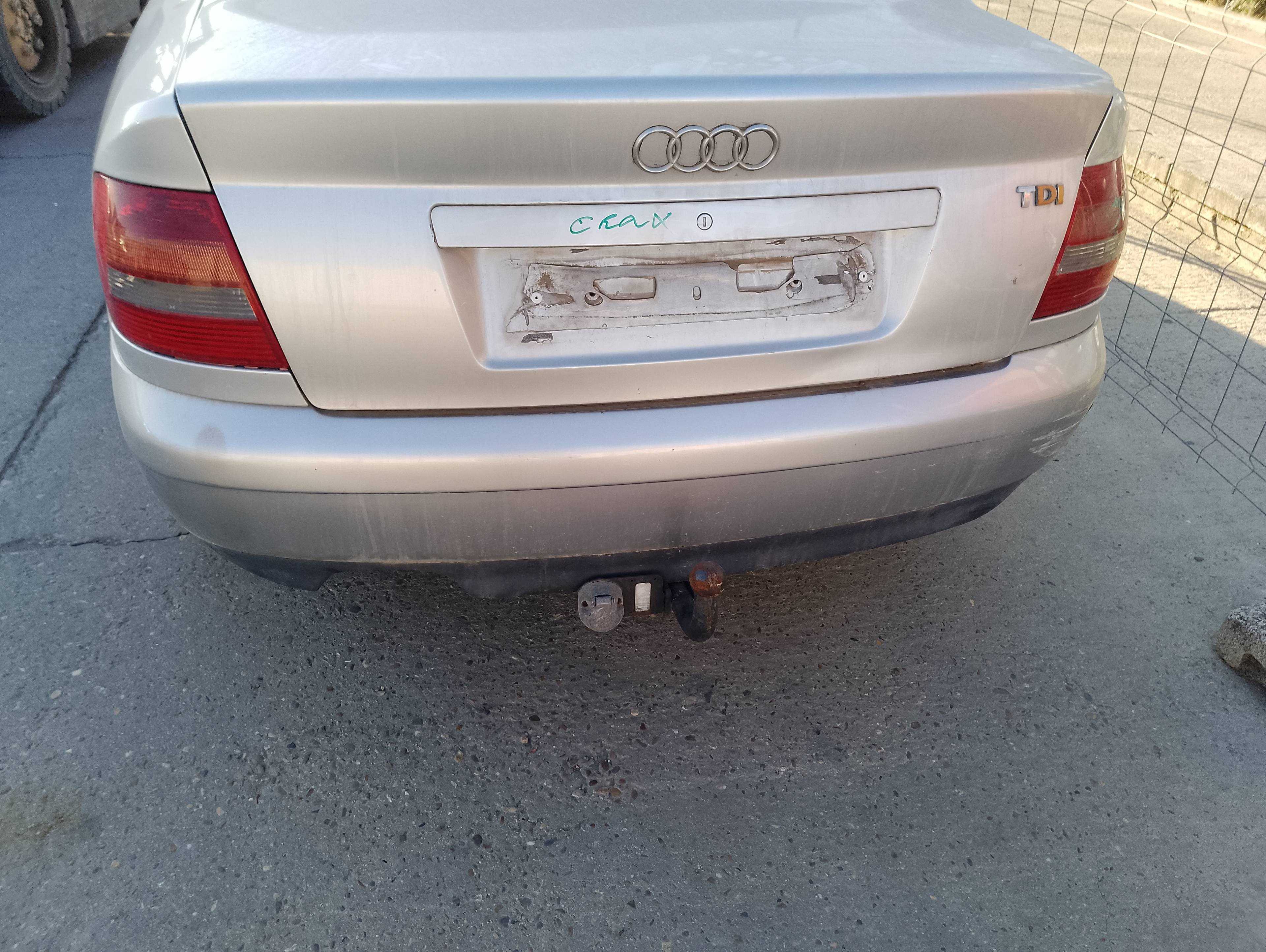 Recambio de paragolpes trasero para audi a4 berlina (b5) 1.9 tdi referencia OEM IAM   
