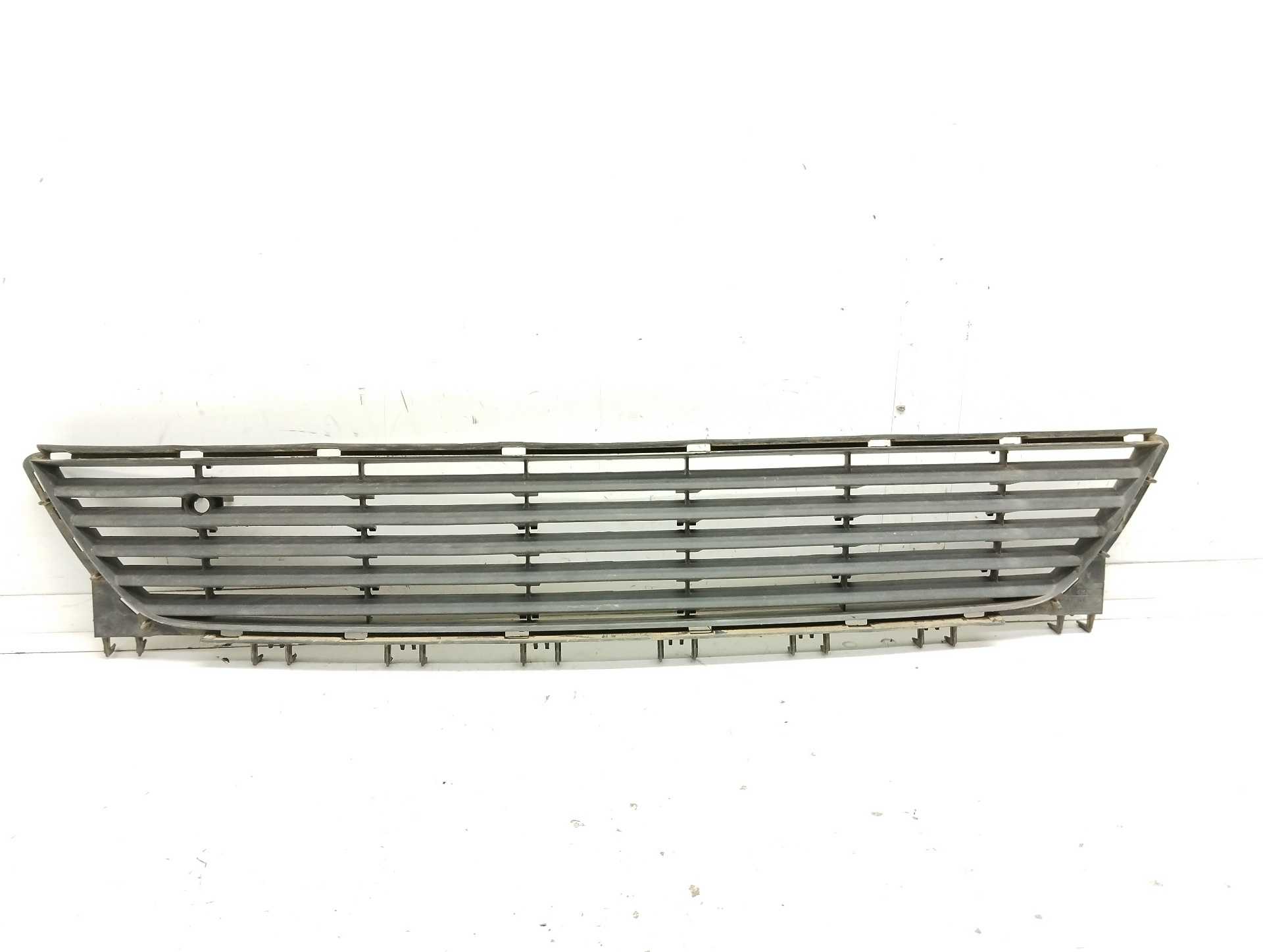Recambio de rejilla paragolpes central para opel combo (corsa c) cargo referencia OEM IAM GM13120833 464549018 