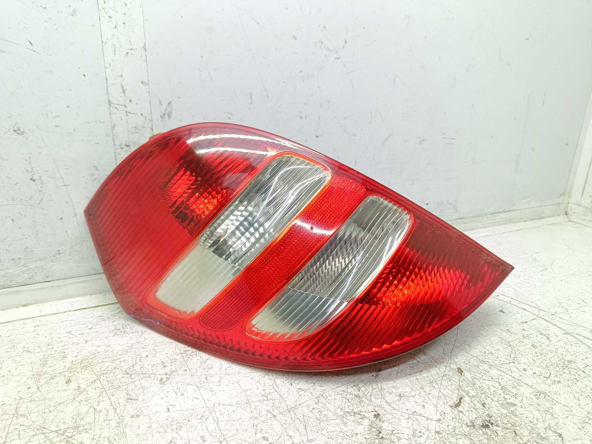 Recambio de piloto trasero izquierdo para mercedes-benz clase a (w169) 2.0 cdi cat referencia OEM IAM A1698200364L  