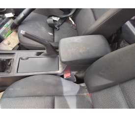 Recambio de apoyabrazos central para mazda 3 berlina (bk) 1.6 vvt active referencia OEM IAM   
