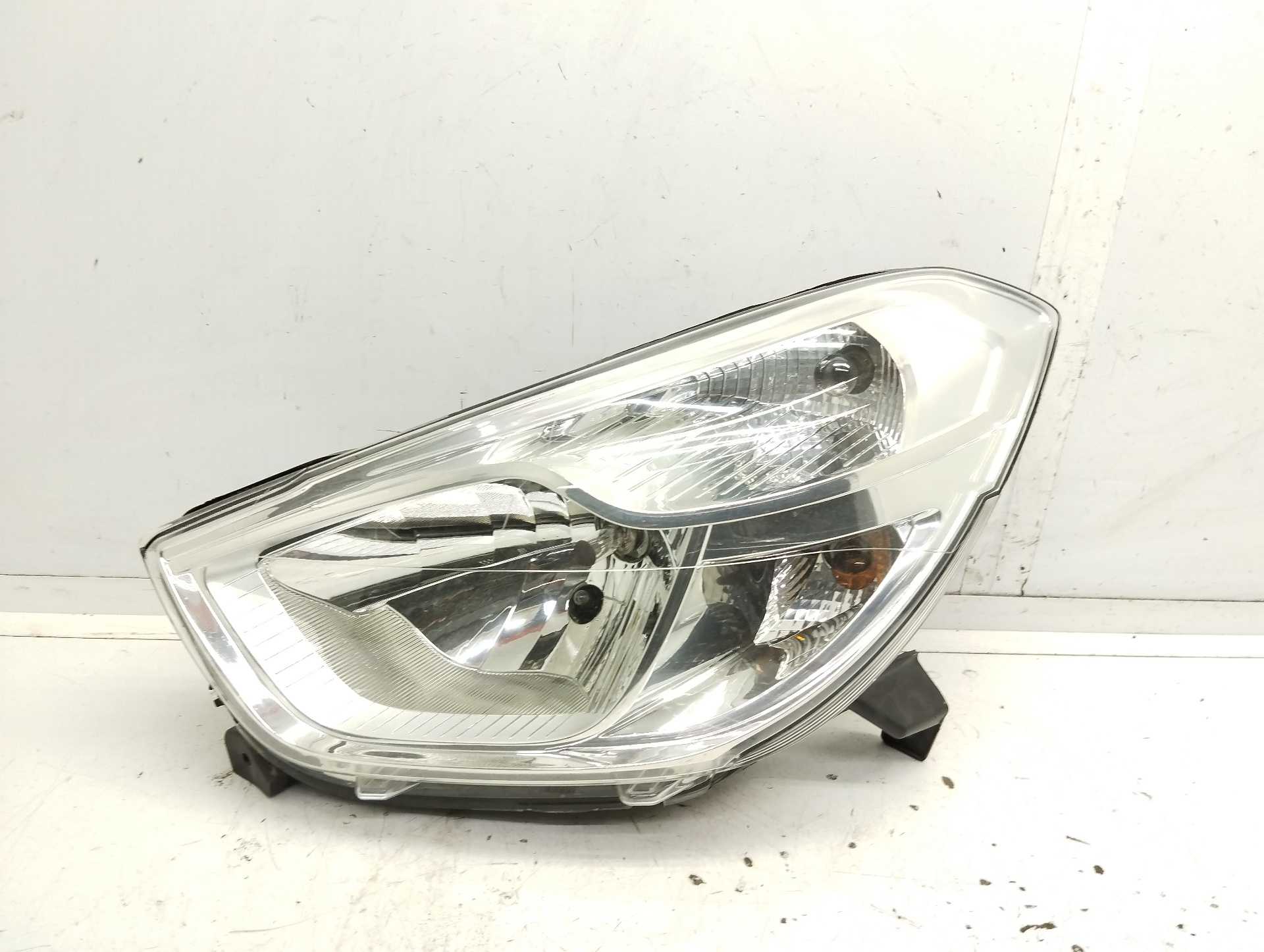 Recambio de faro izquierdo para dacia lodgy comfort referencia OEM IAM 260607950R 90007665 