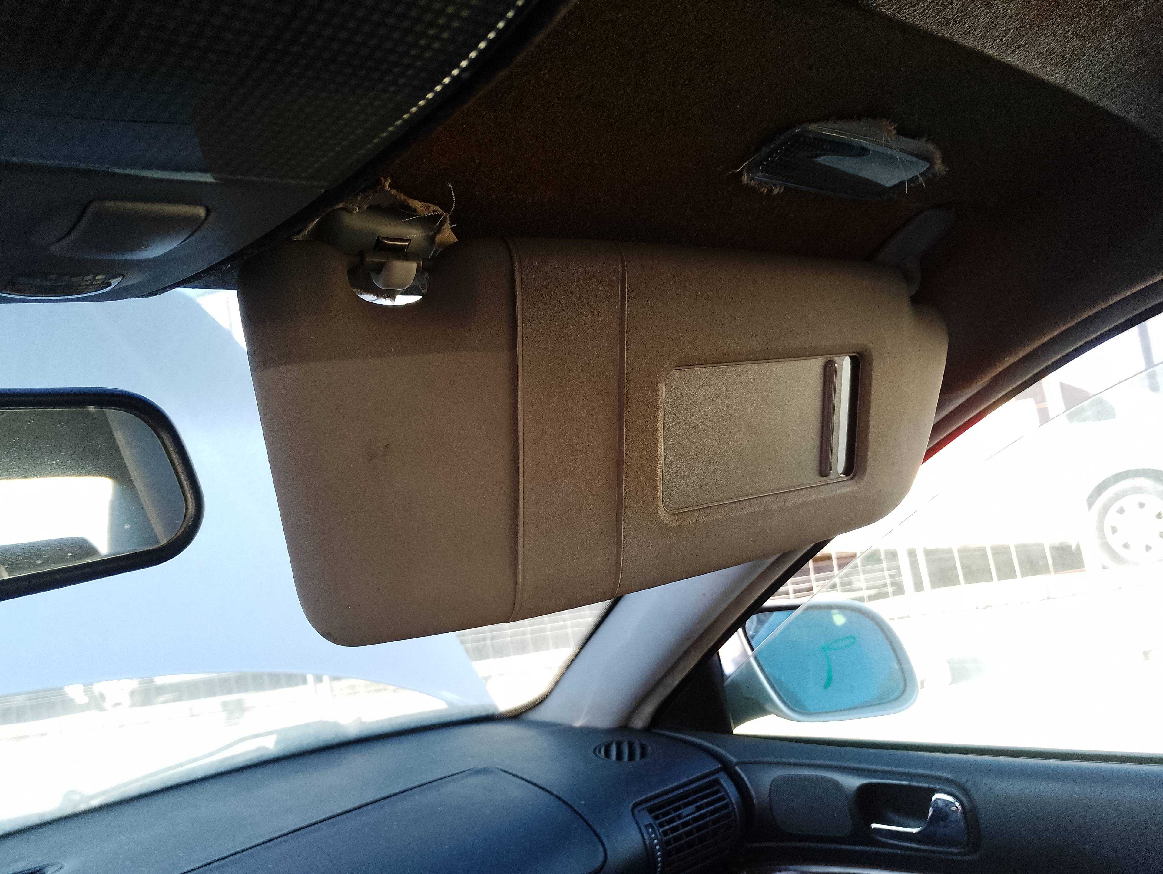 Recambio de parasol derecho para audi a4 berlina (b5) 1.9 tdi referencia OEM IAM   