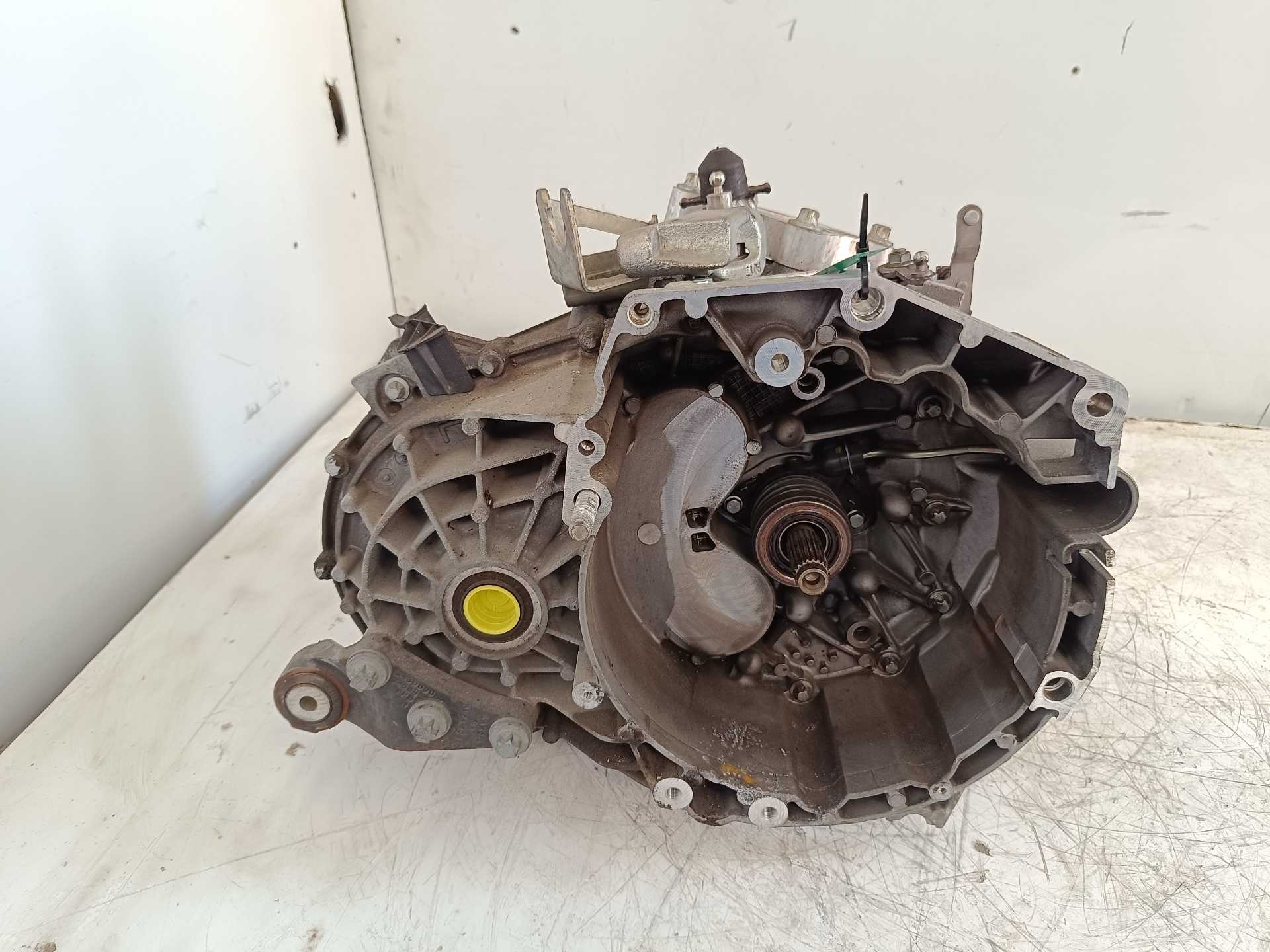 Recambio de caja cambios para fiat 500 l (330) city cross referencia OEM IAM 0626B  
