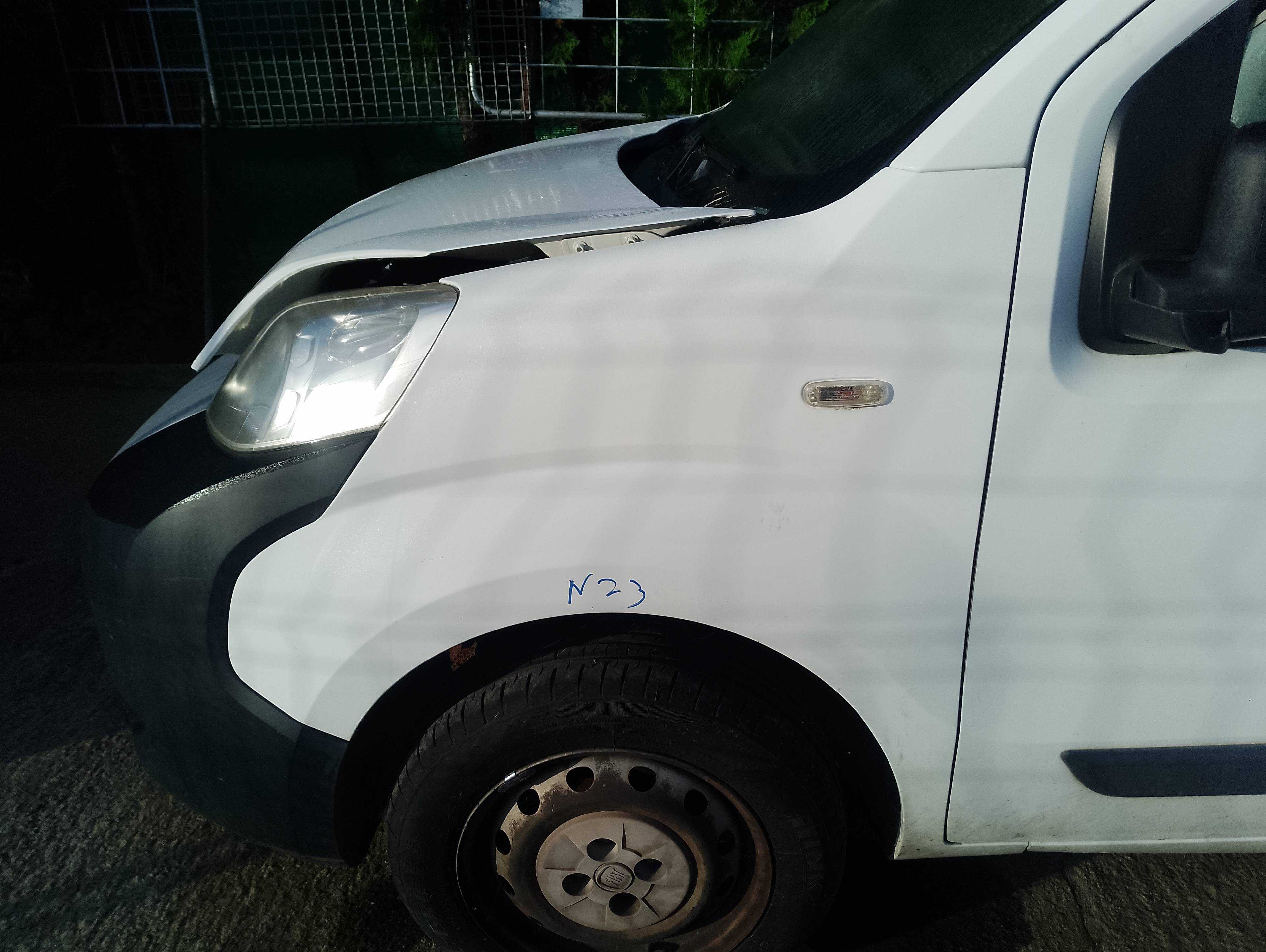 Recambio de aleta delantera izquierda para fiat fiorino básico referencia OEM IAM   