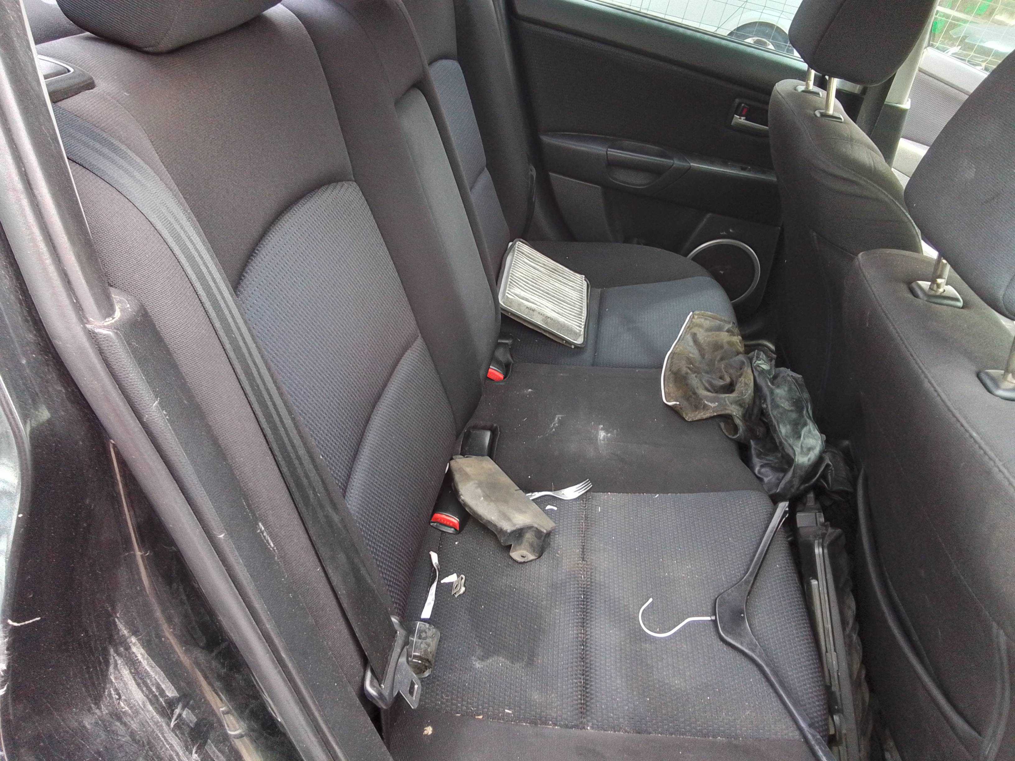 Recambio de asientos traseros para mazda 3 berlina (bk) 1.6 vvt active referencia OEM IAM   