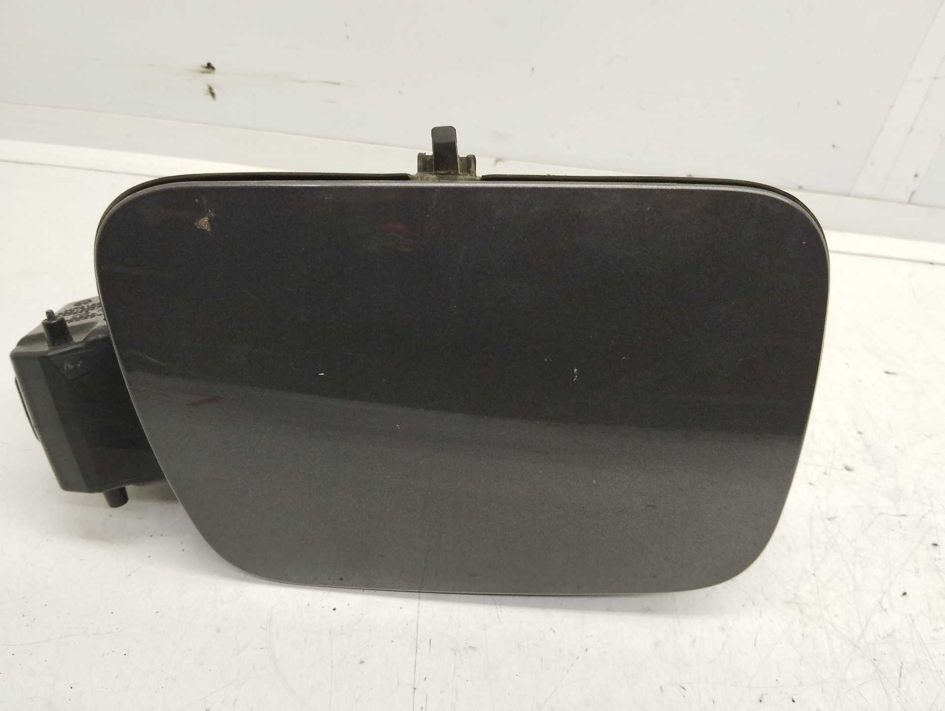 Recambio de tapa exterior combustible para citroën c5 aircross c-series referencia OEM IAM 9821394480  