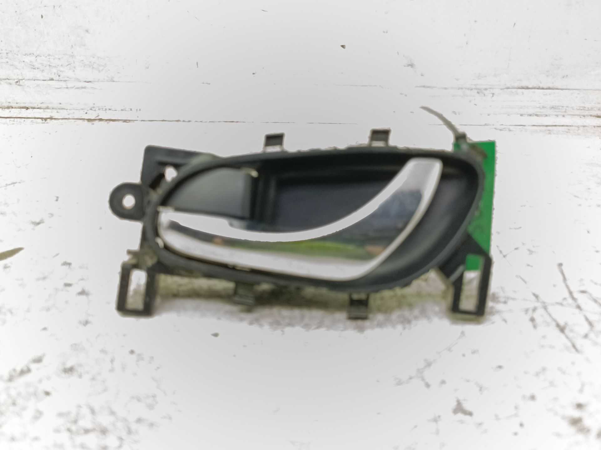 Recambio de maneta interior delantera izquierda para nissan x-trail (t32) 360 referencia OEM IAM   