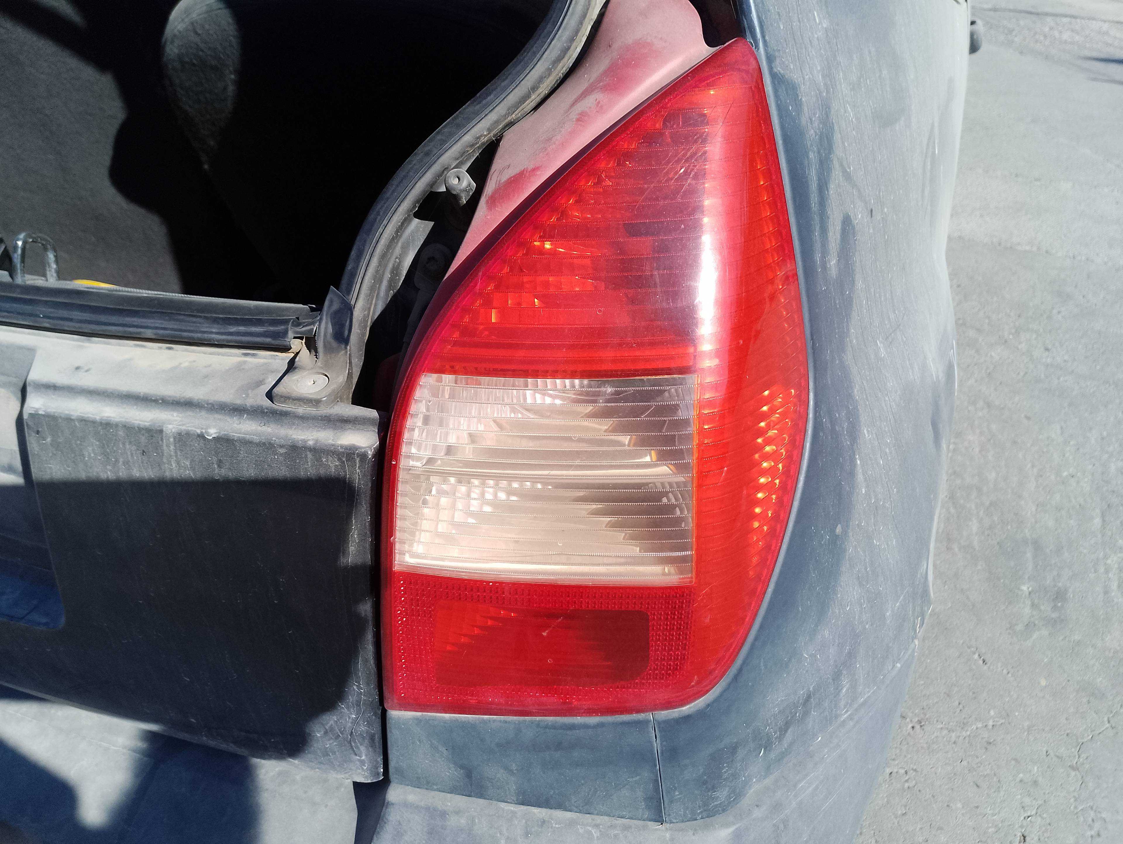 Recambio de piloto trasero derecho para citroën c2 x referencia OEM IAM   