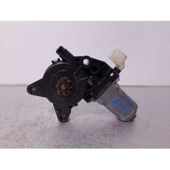MOTOR ELEVALUNAS TRASERO IZQUIERDO 824501M000 DENSO 