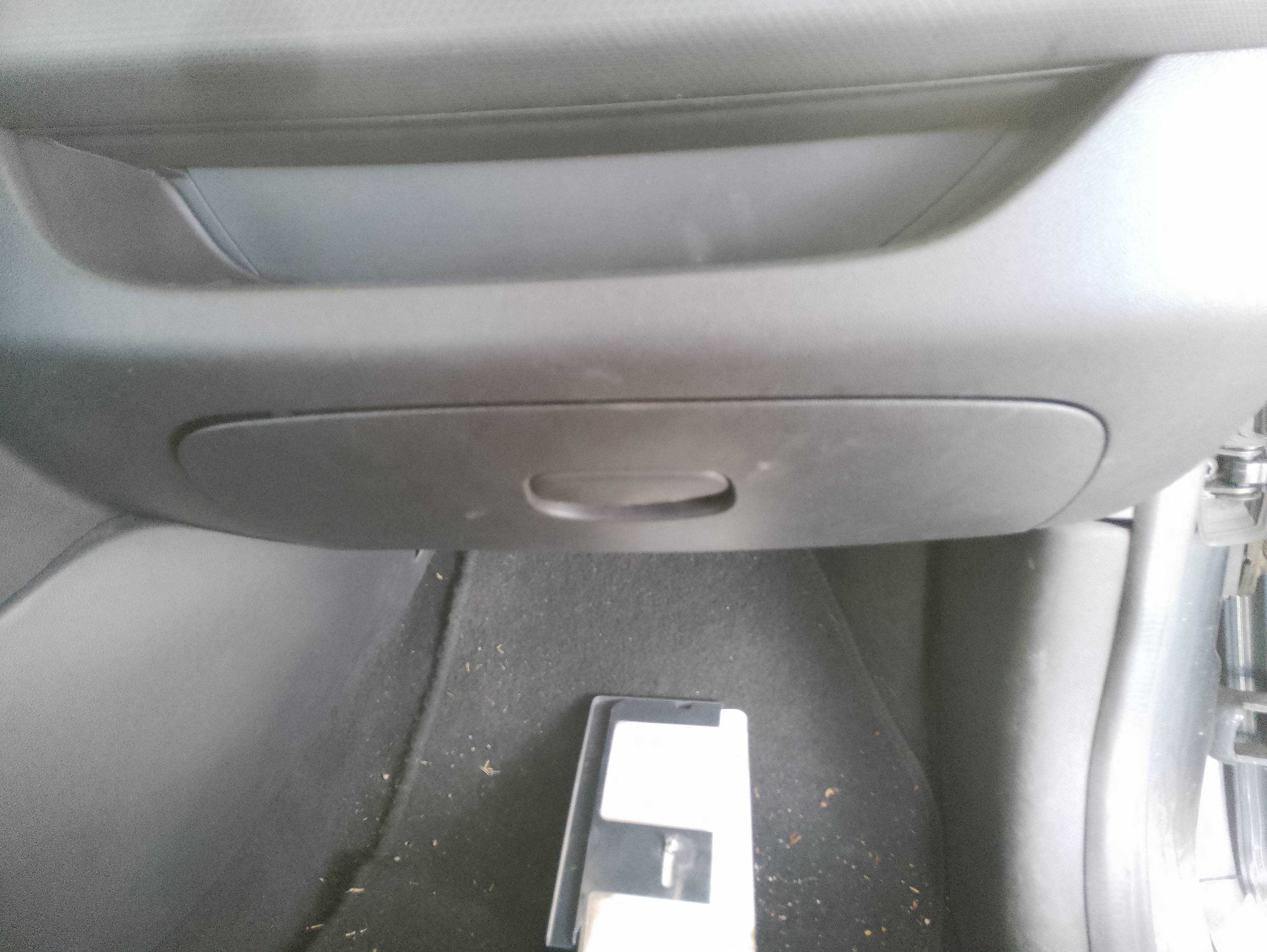 Recambio de guantera para renault clio iv 1.0 tce referencia OEM IAM   