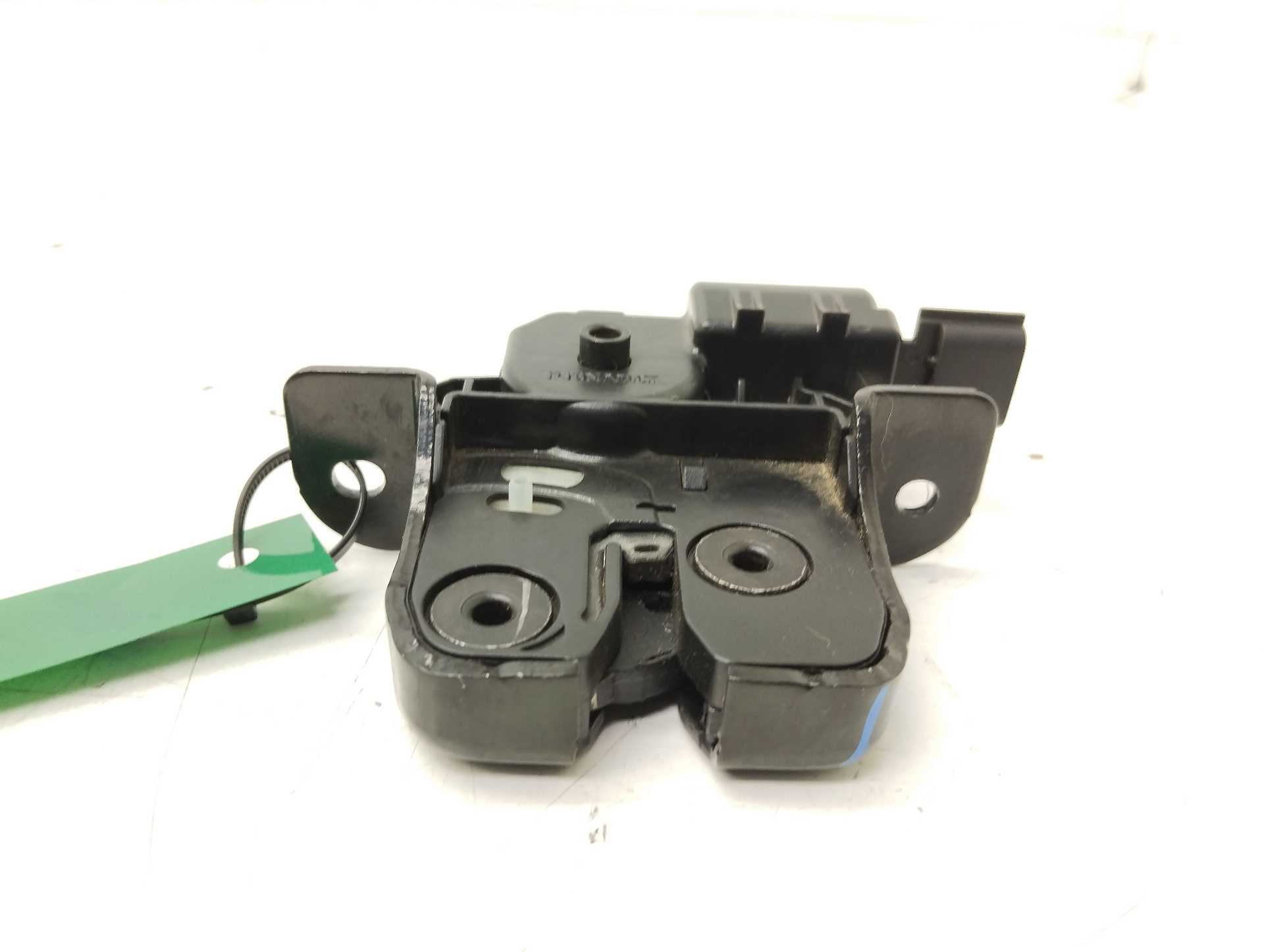 Recambio de cerradura maletero / porton para renault clio iv zen referencia OEM IAM 846300003R 40507160 