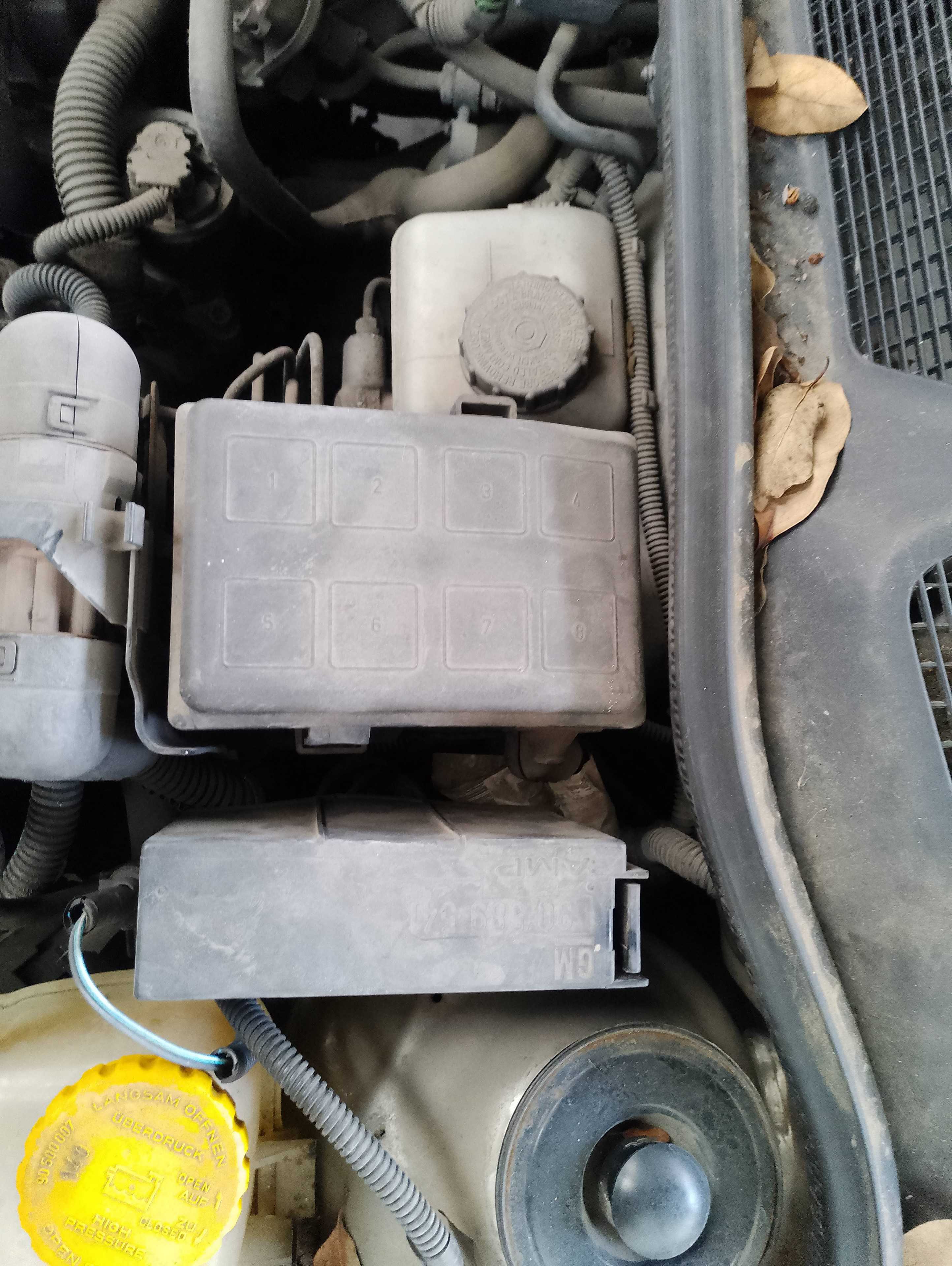 Recambio de caja reles / fusibles para opel astra g berlina comfort referencia OEM IAM   