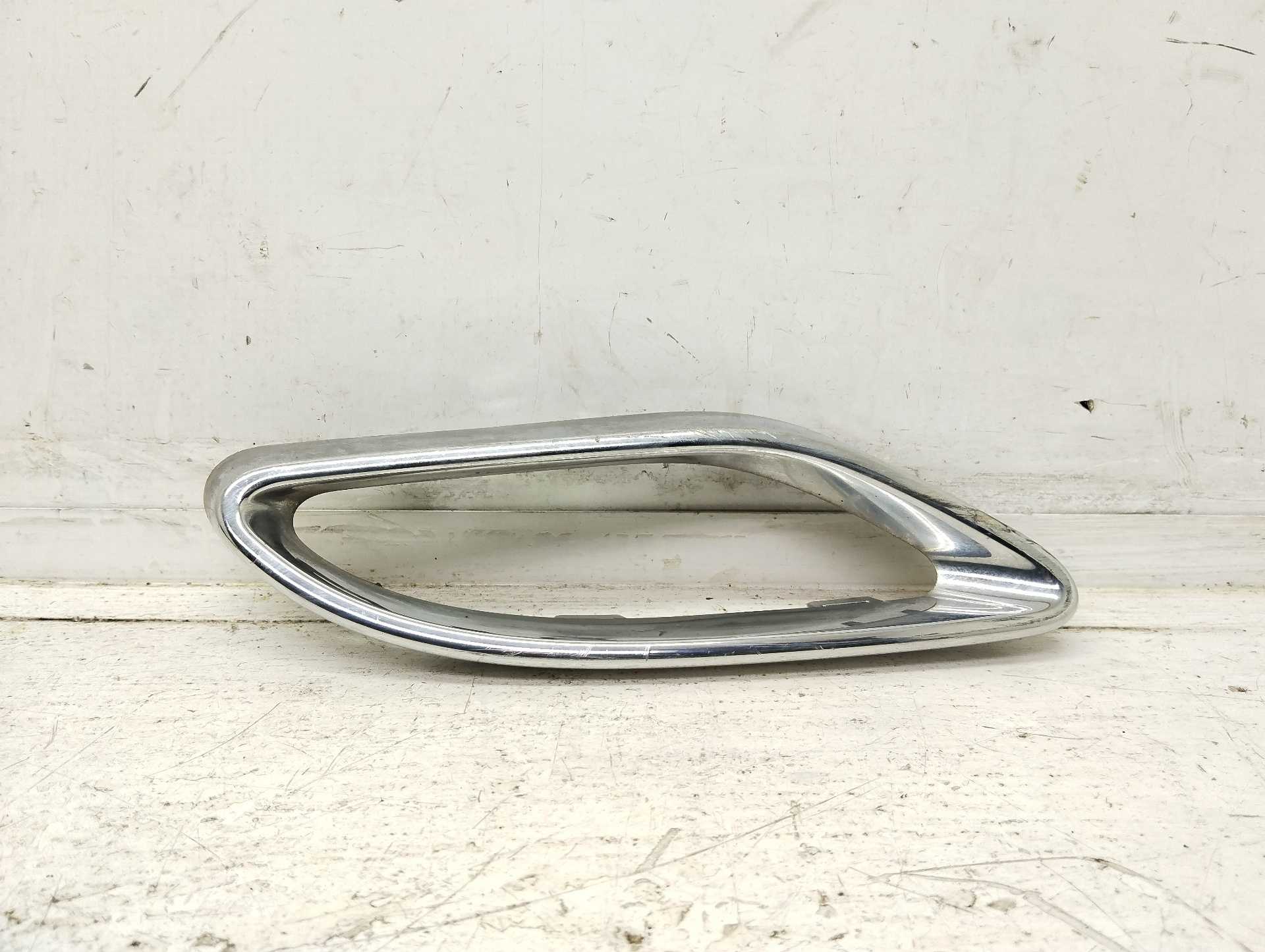 Recambio de molduras traseras para mercedes-benz clase gle (w166) gle 350 d 4matic referencia OEM IAM A0008850274  