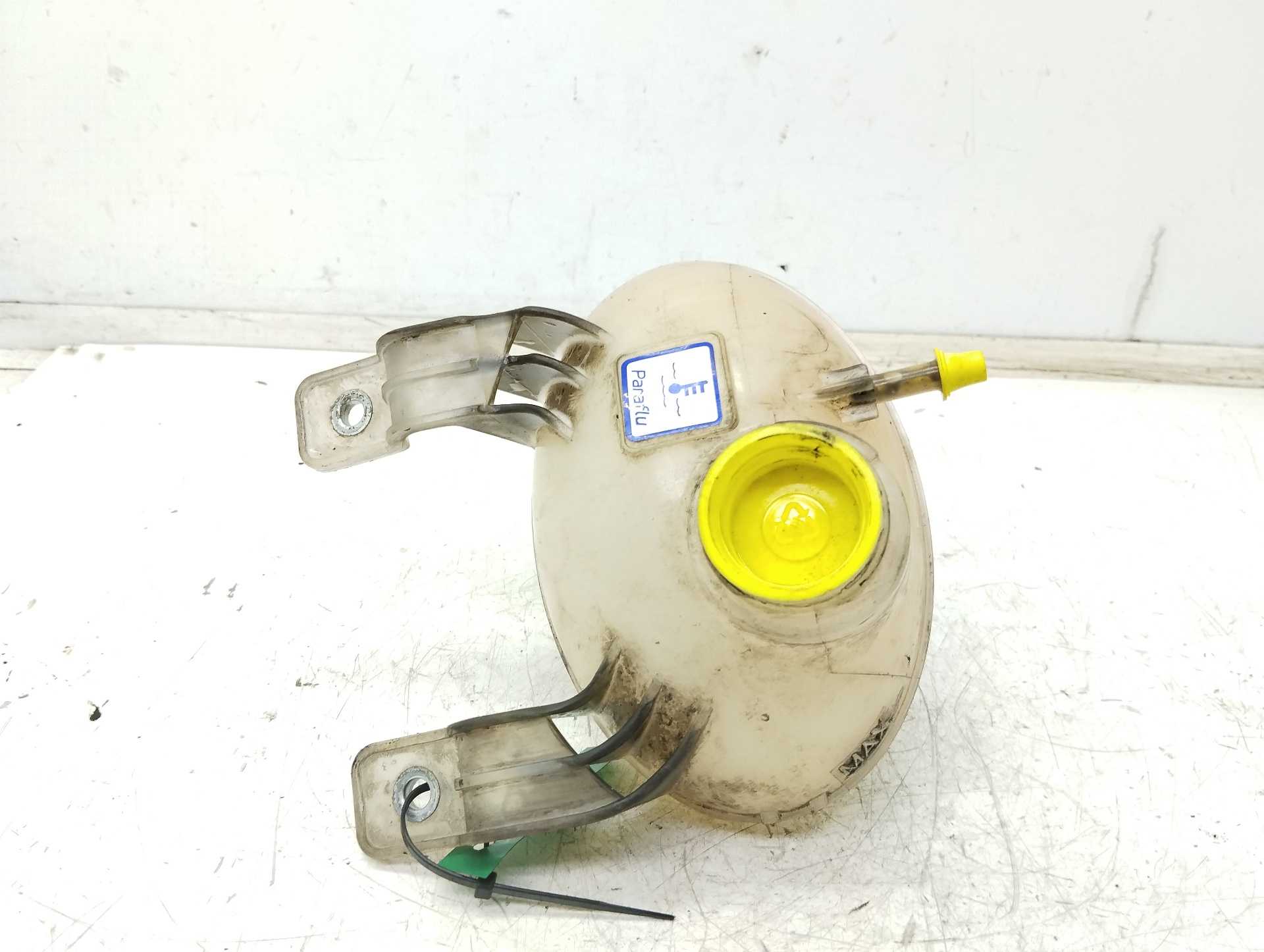 Recambio de deposito expansion para fiat 500 l (330) city cross referencia OEM IAM 51981808 51881755 51931808