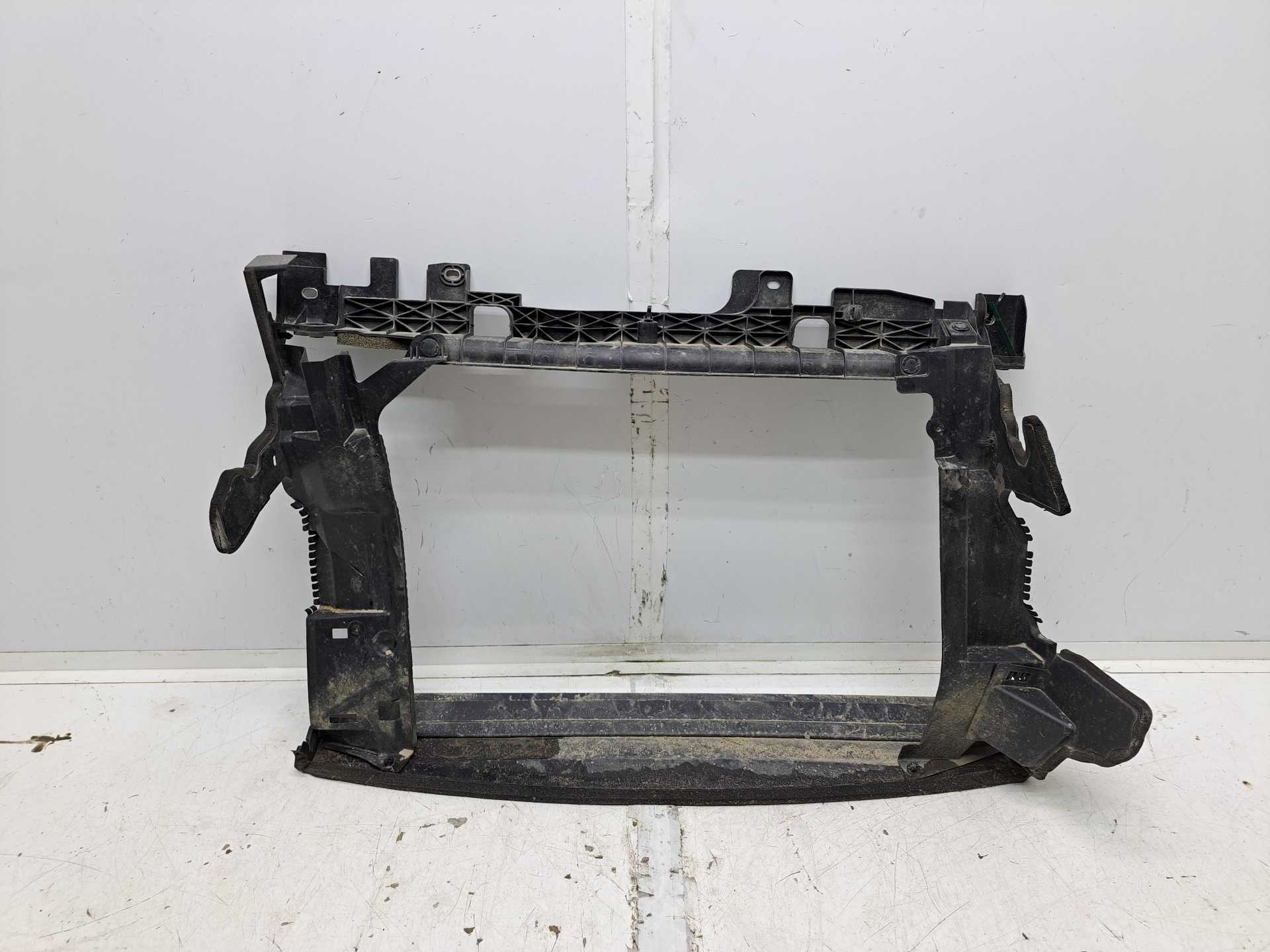 Recambio de panel frontal para nissan qashqai (j11) n-style referencia OEM IAM 21542HV80B  