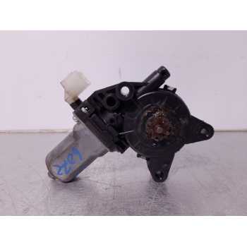 MOTOR ELEVALUNAS DELANTERO DERECHO 824601M000 DENSO 