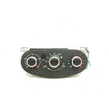 MANDO CALEFACCION / AIRE ACONDICIONADO 5P3743000 