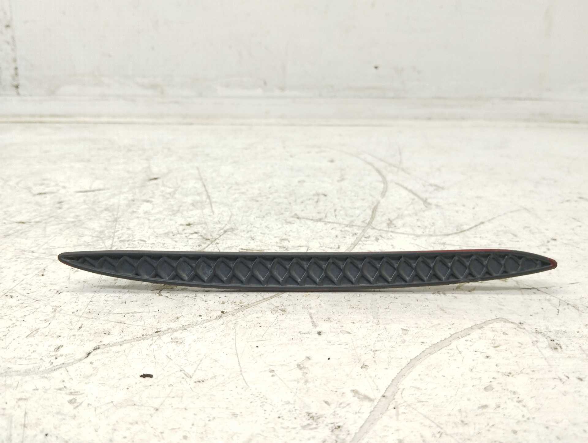 Recambio de molduras traseras para mercedes-benz clase gle (w166) gle 350 d 4matic referencia OEM IAM A2928850700  