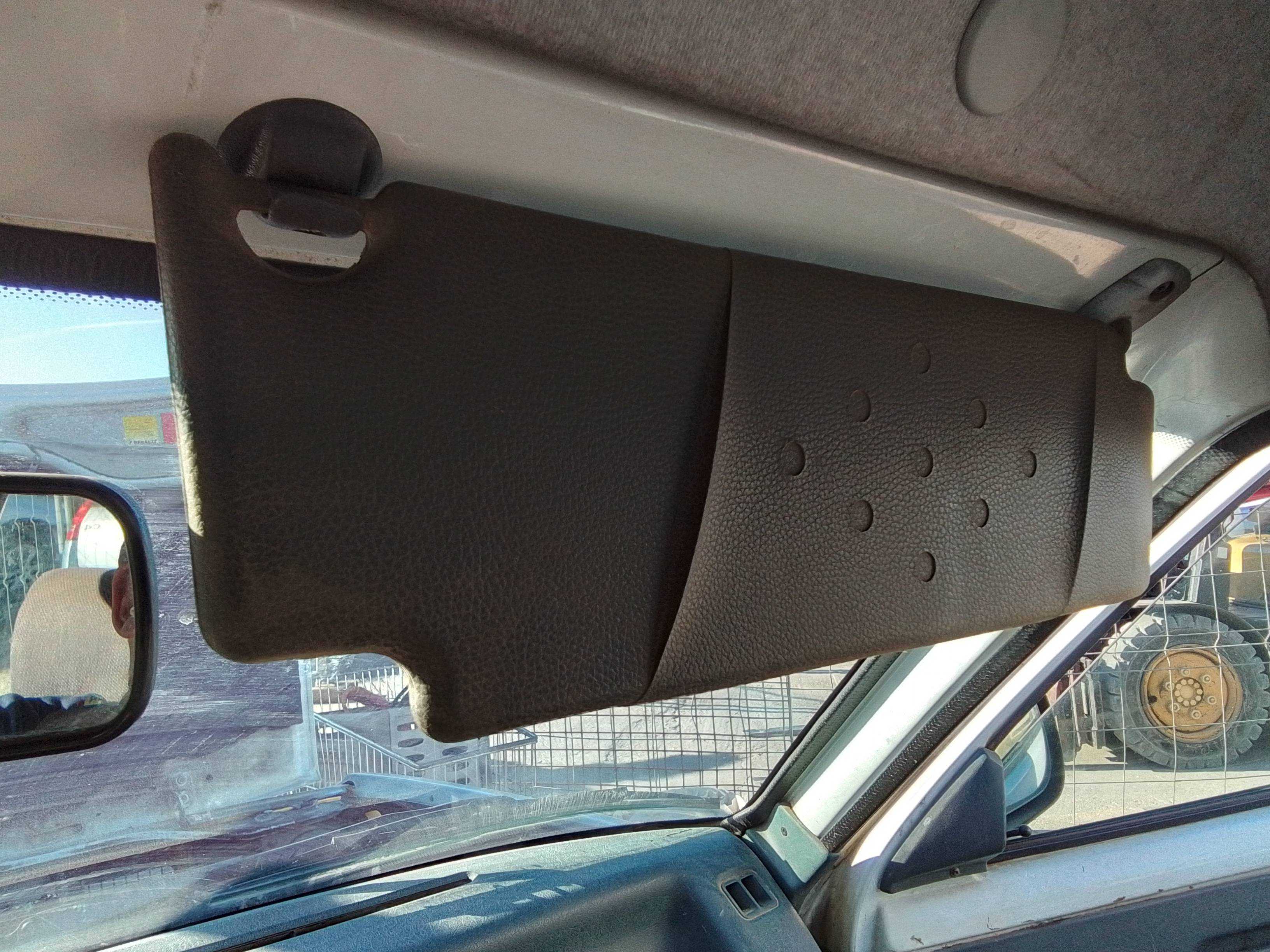 Recambio de parasol derecho para renault express 1.9 d referencia OEM IAM   