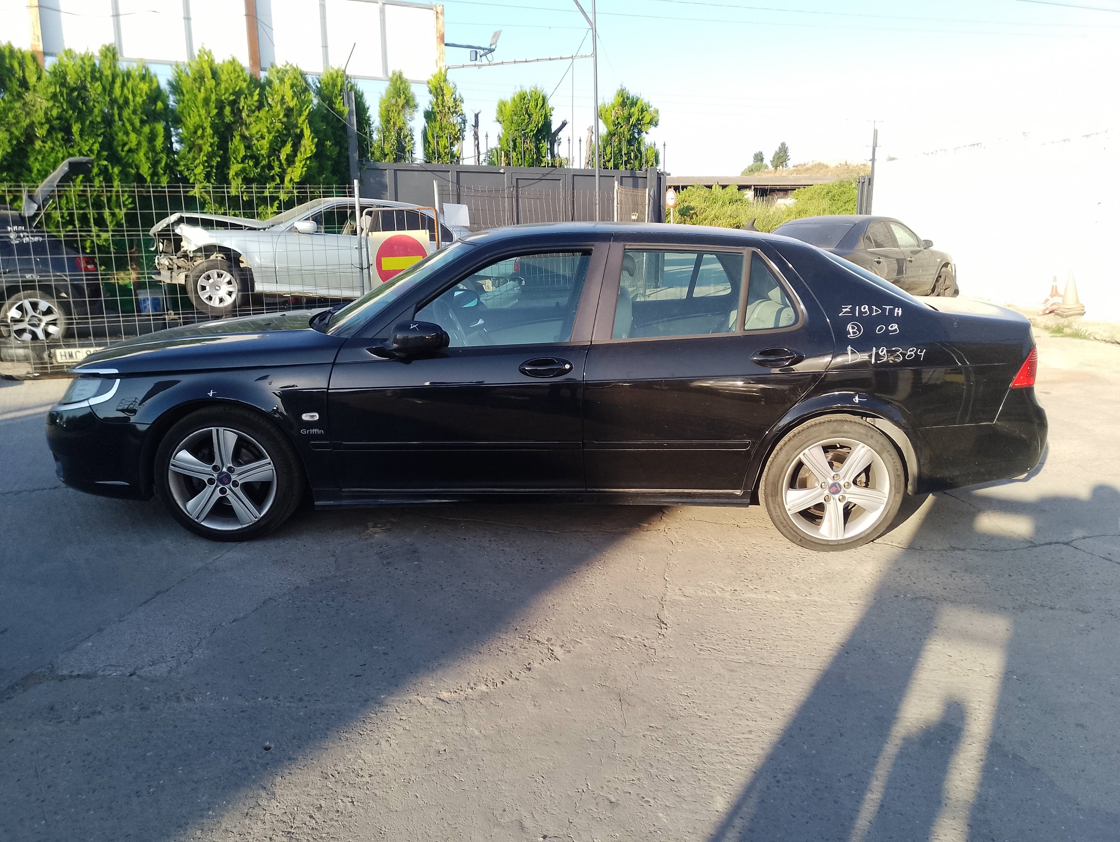 saab 9-5 berlina del año 2009