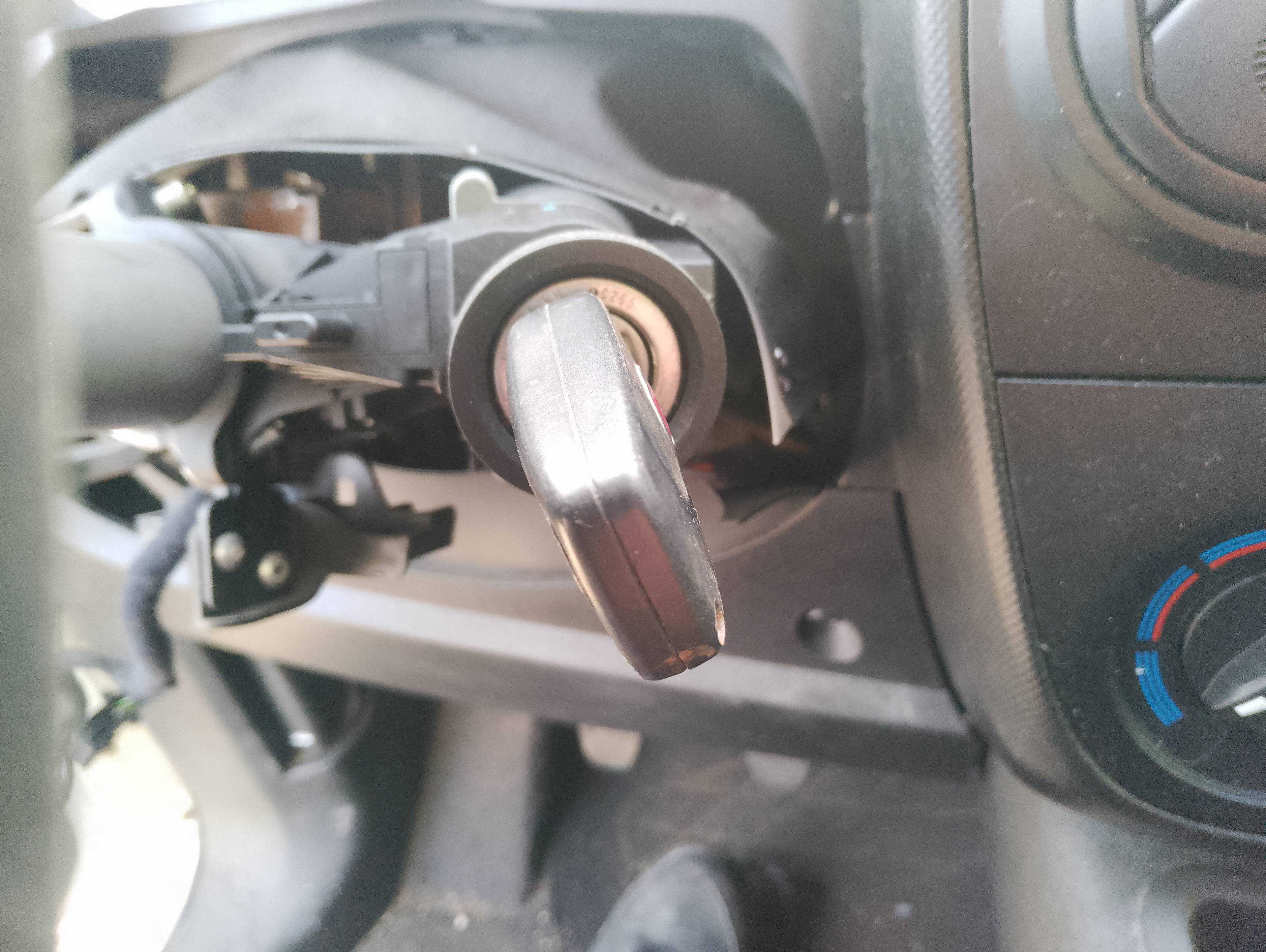 Recambio de conmutador de arranque para fiat fiorino básico referencia OEM IAM   