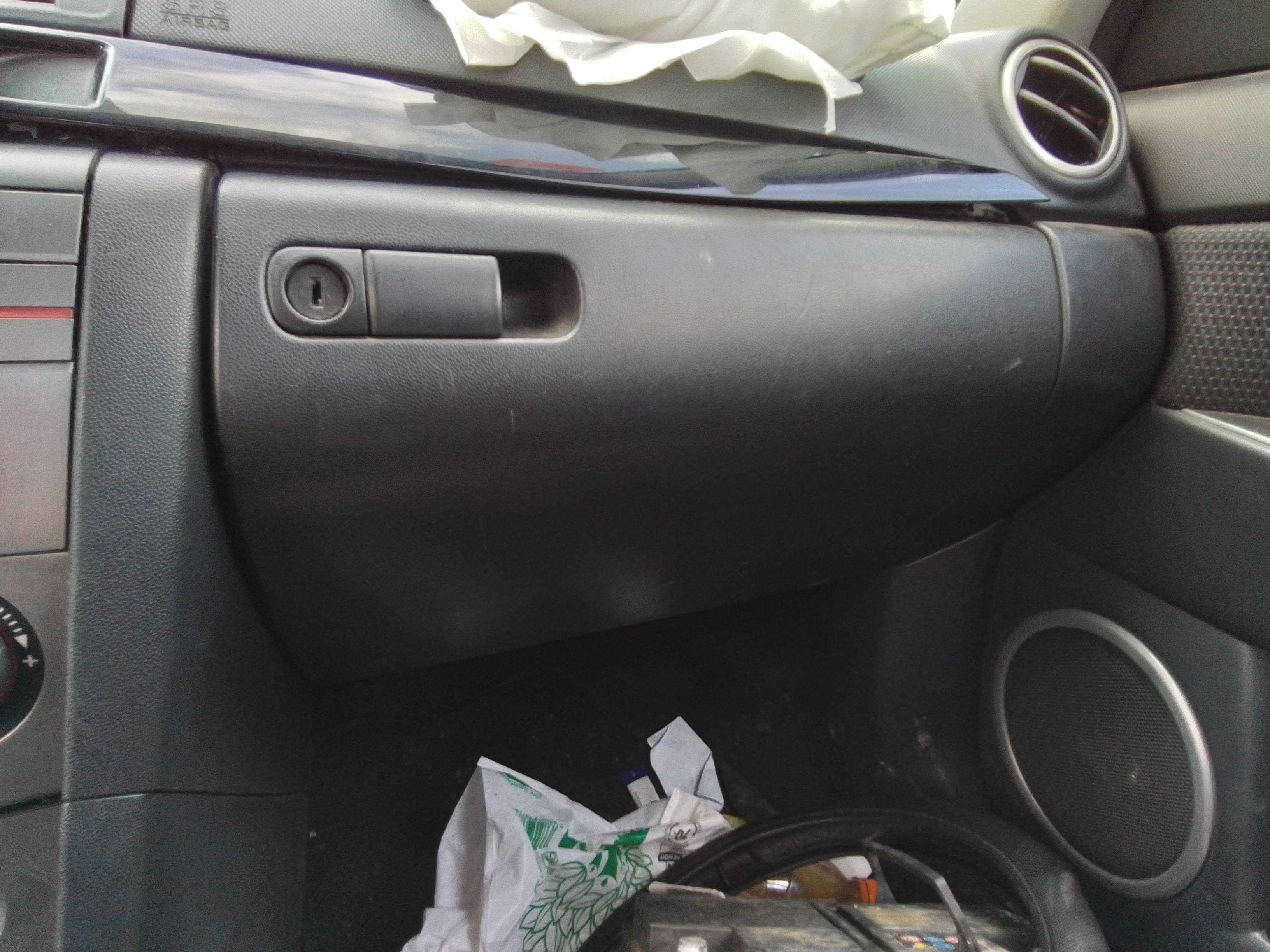 Recambio de guantera para mazda 3 berlina (bk) 1.6 vvt active referencia OEM IAM   