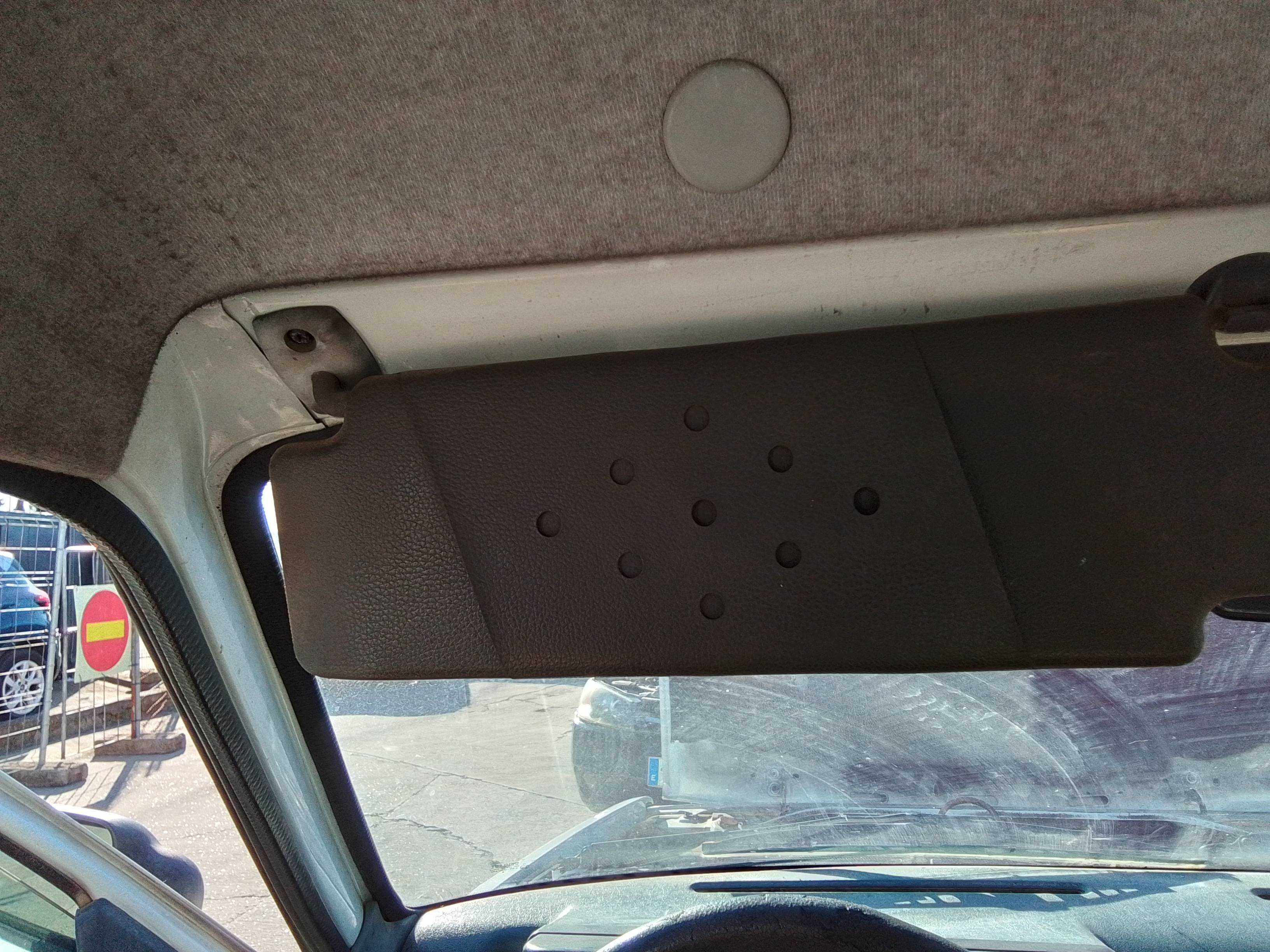 Recambio de parasol izquierdo para renault express 1.9 d referencia OEM IAM   