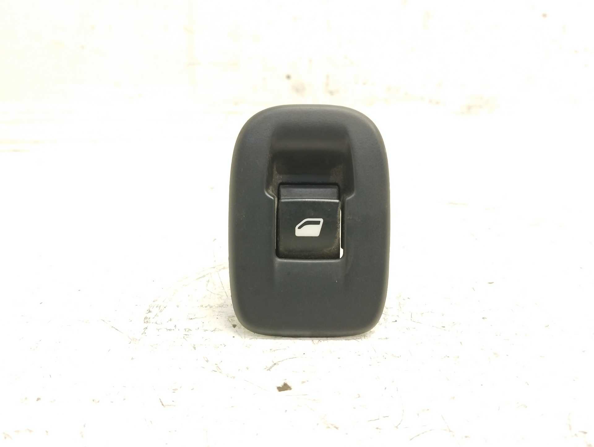 Recambio de mando elevalunas trasero derecho para peugeot 2008 (--.2013) active referencia OEM IAM 96751119ZD  