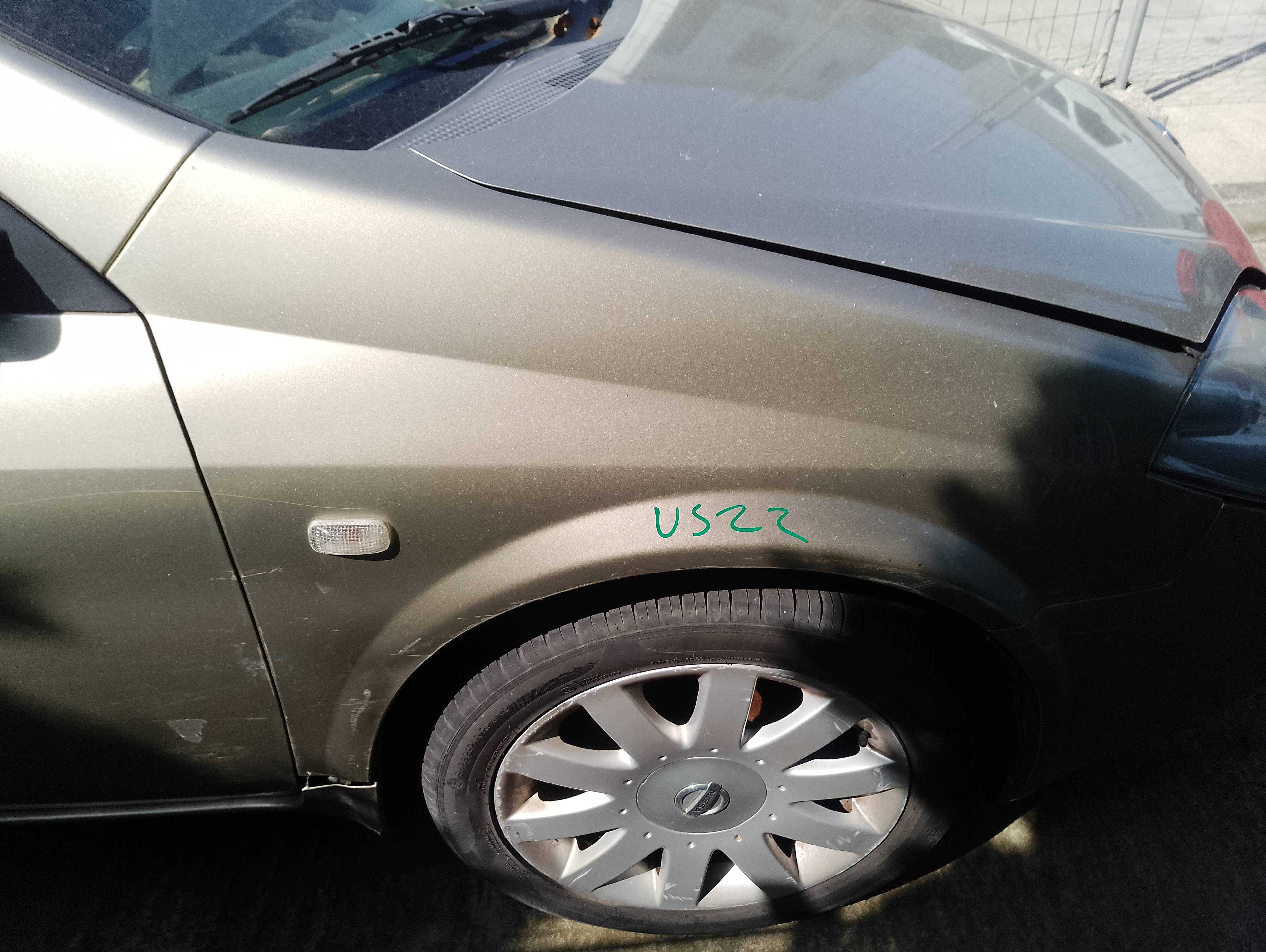 Recambio de aleta delantera derecha para nissan primera berlina (p12) acenta referencia OEM IAM   