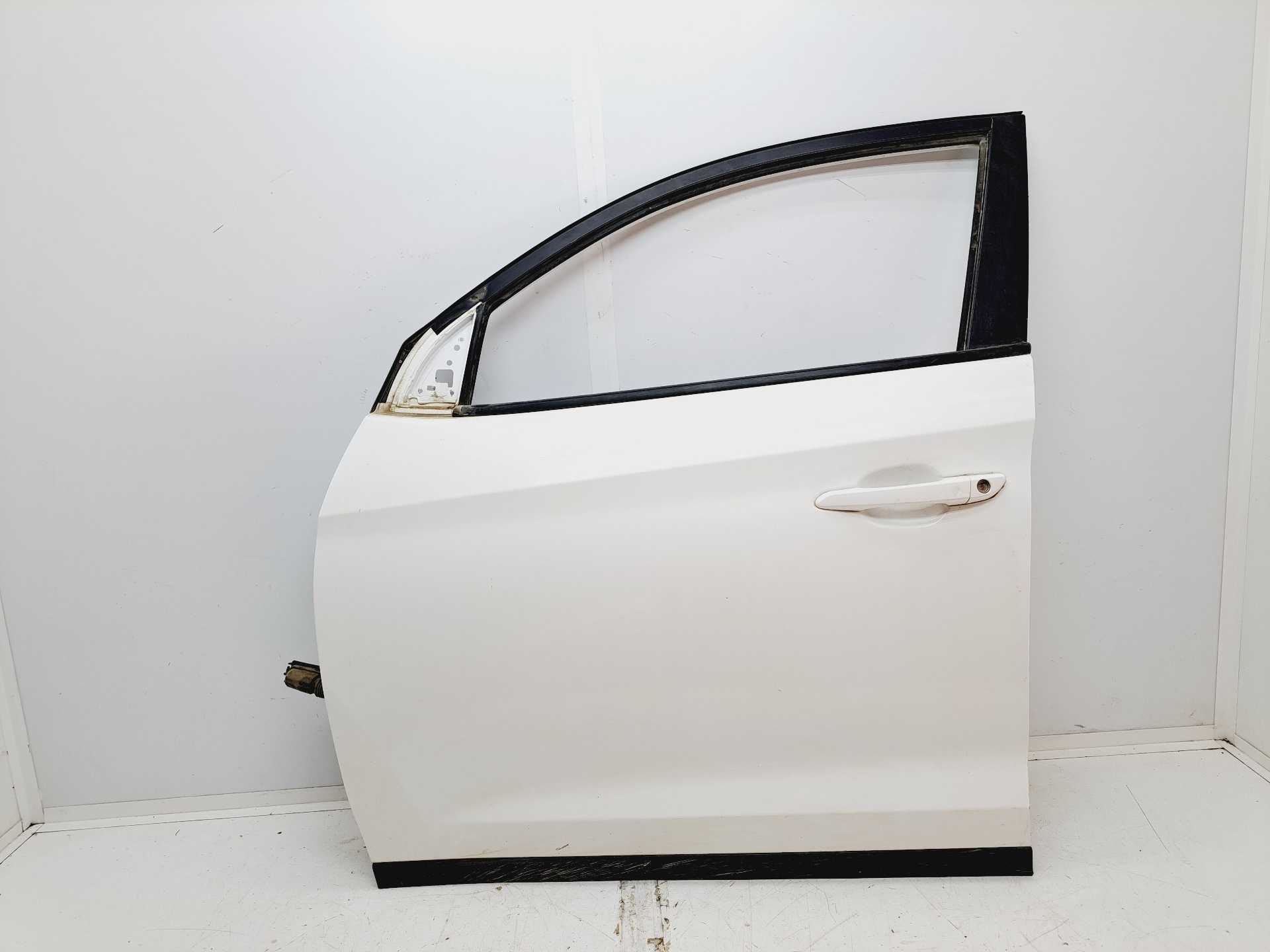 Recambio de puerta delantera izquierda para hyundai tucson classic blue referencia OEM IAM   
