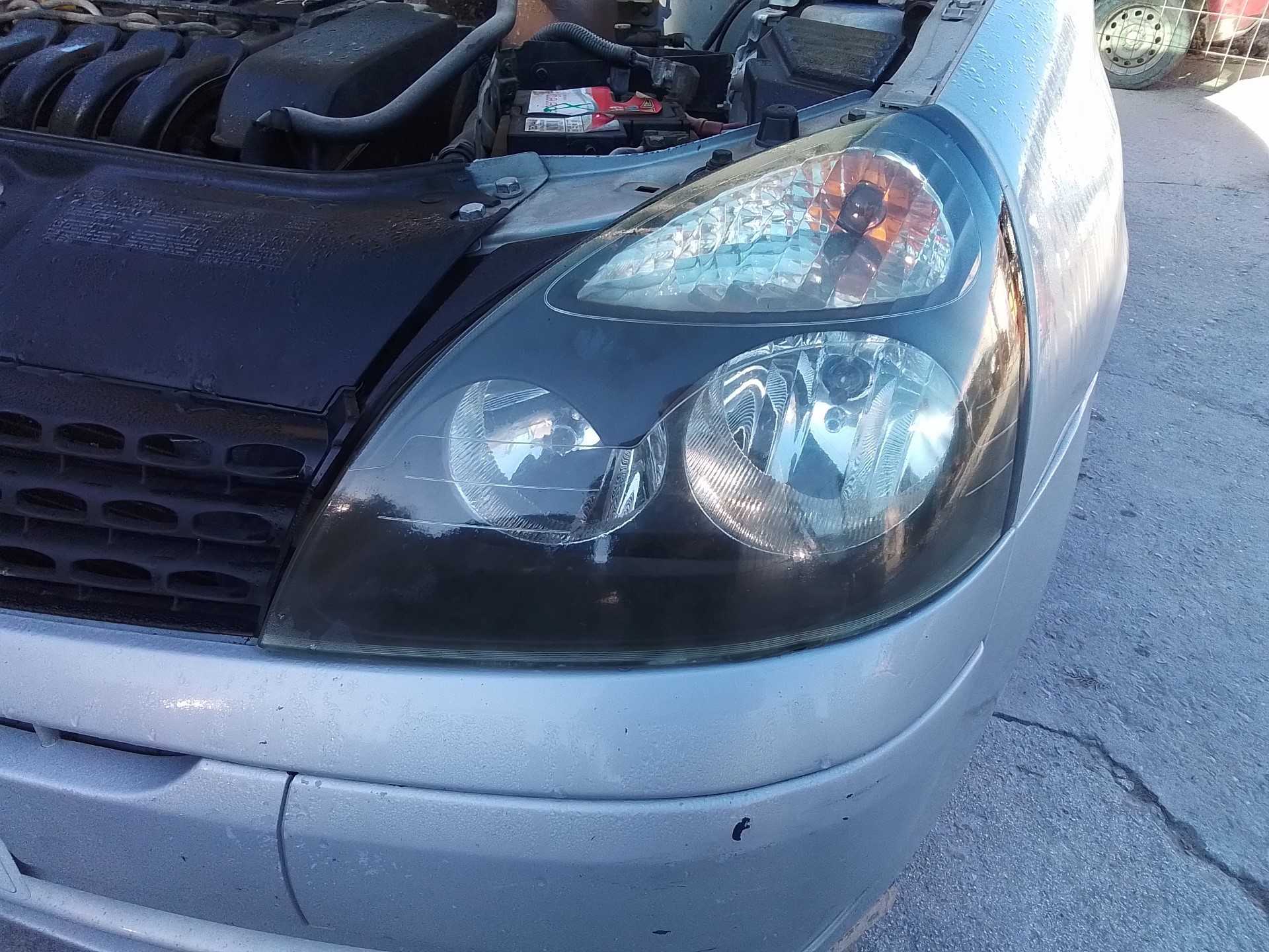 Recambio de faro izquierdo para renault clio ii fase i (b/cbo) 1.2 referencia OEM IAM   