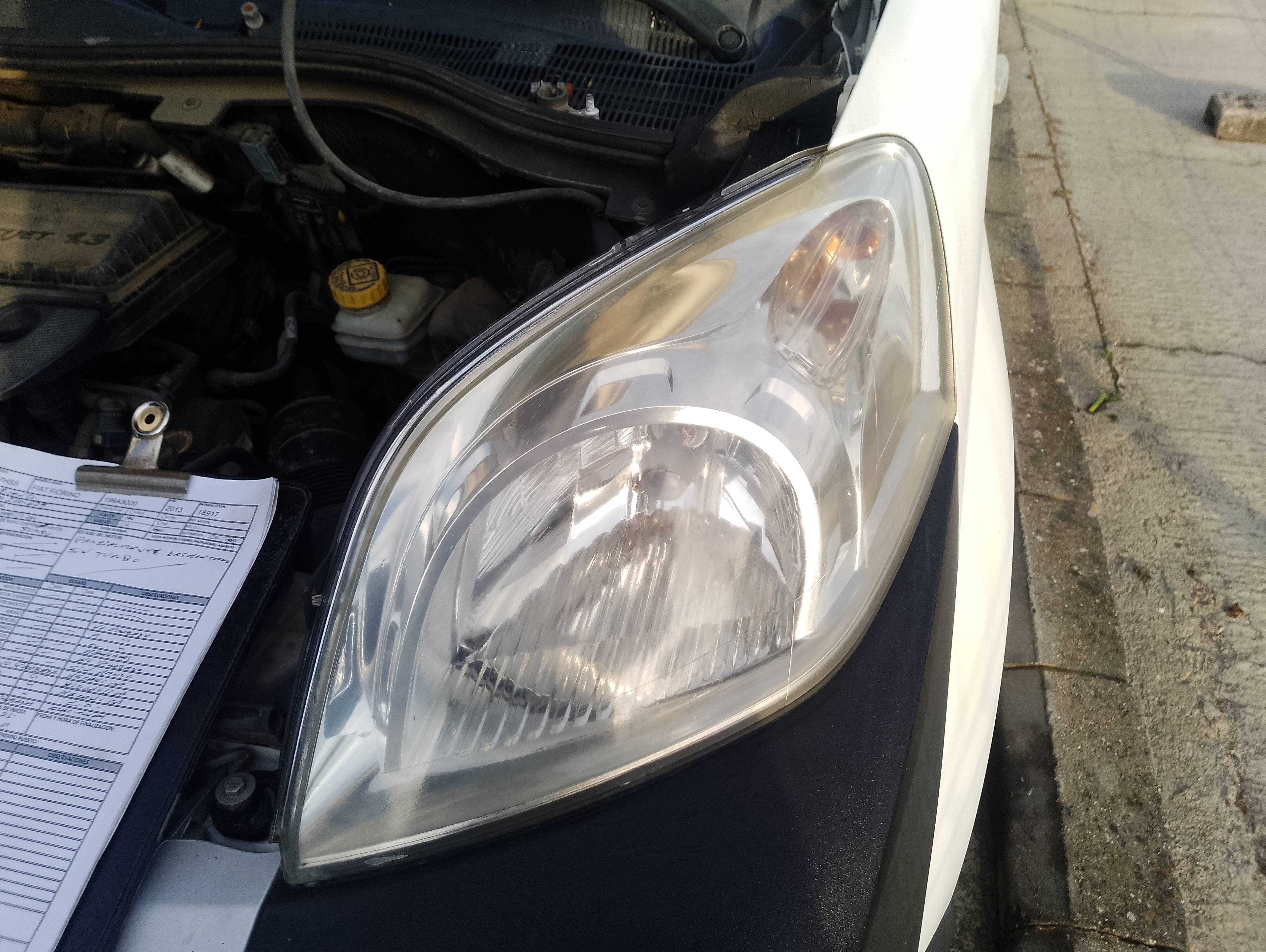 Recambio de faro izquierdo para fiat fiorino básico referencia OEM IAM   