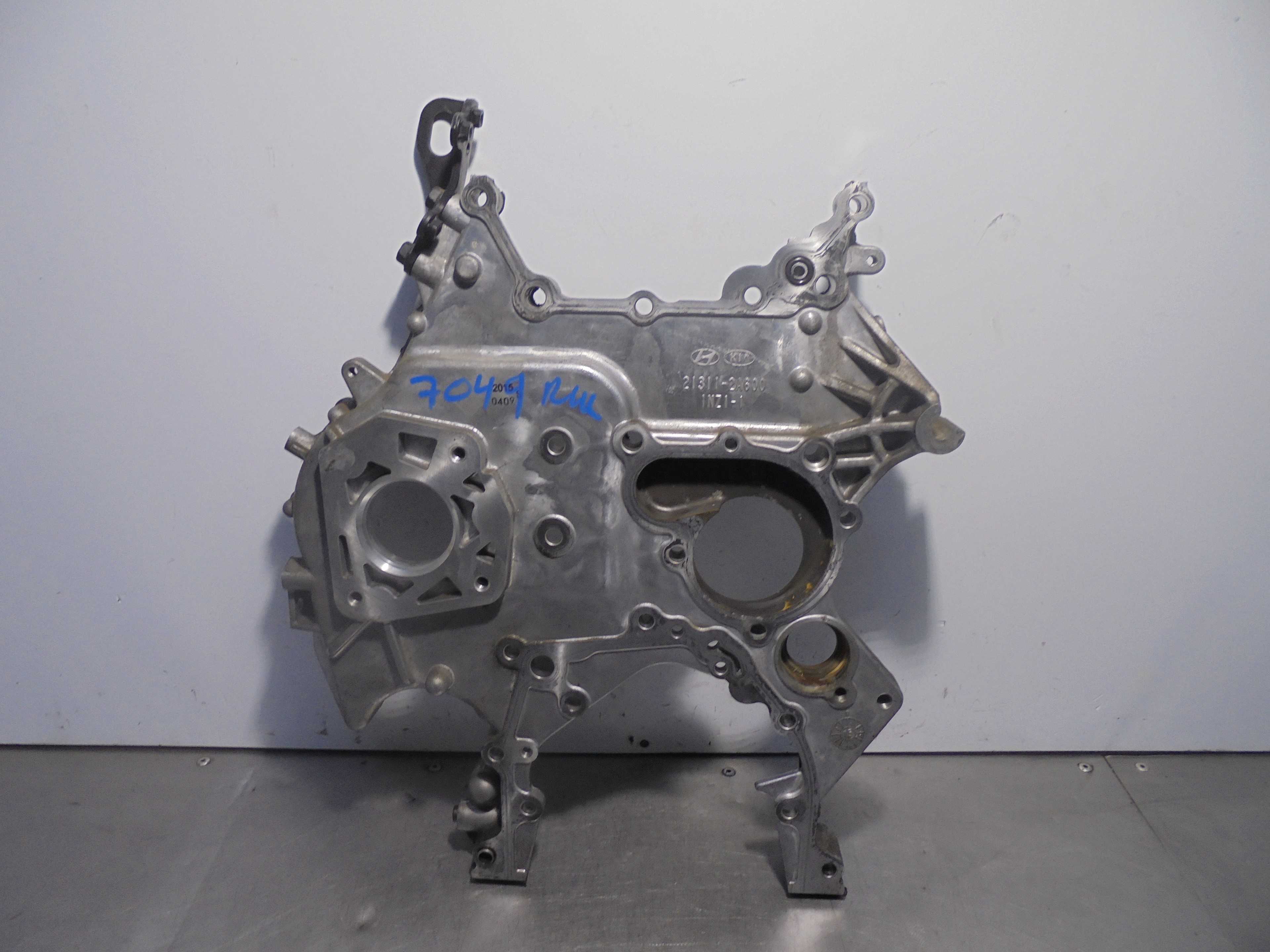 Recambio de tapa distribucion para kia rio basic referencia OEM IAM 213112A600  