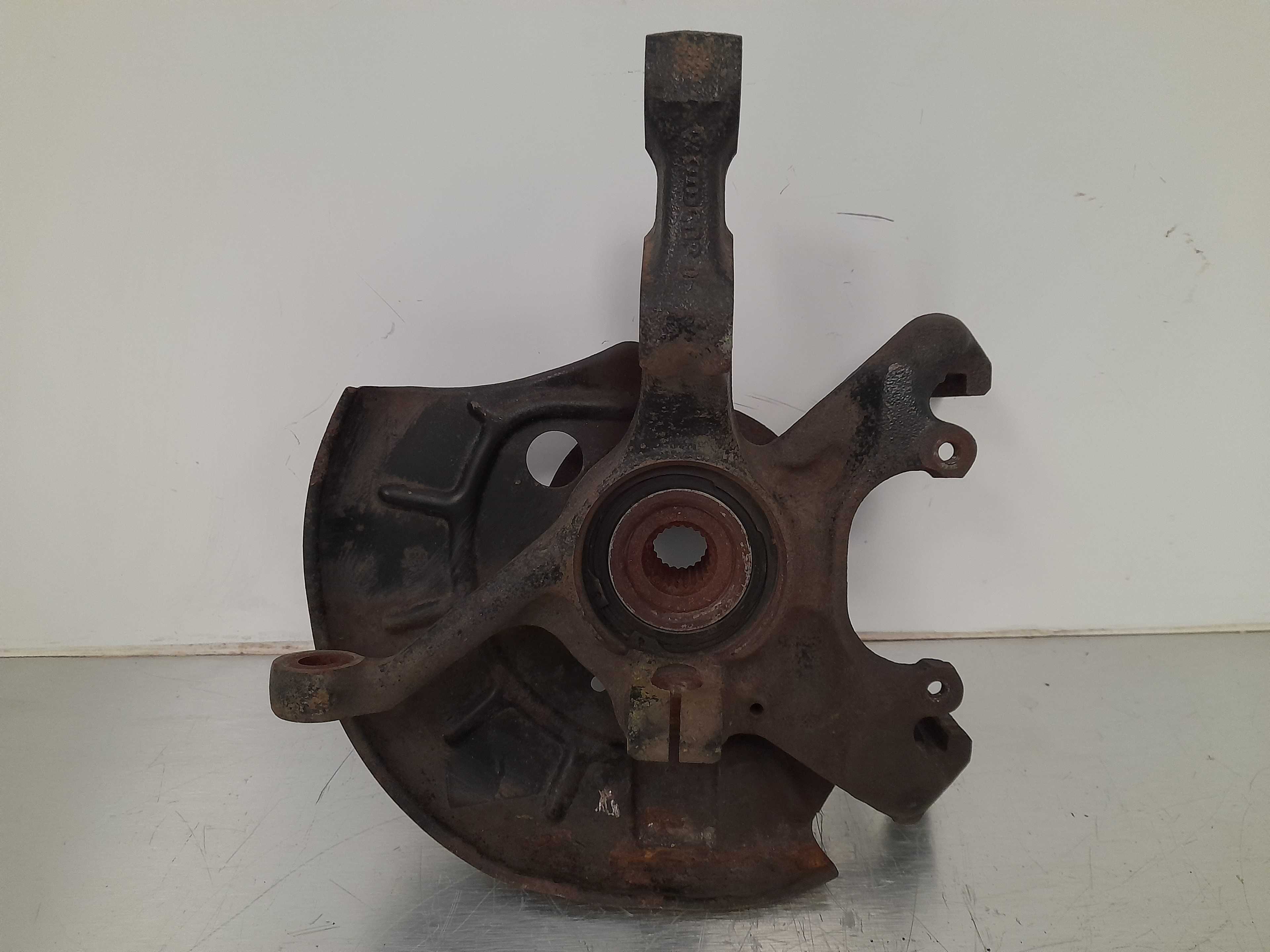 Recambio de mangueta delantera izquierda para seat ibiza (6k1) select referencia OEM IAM   