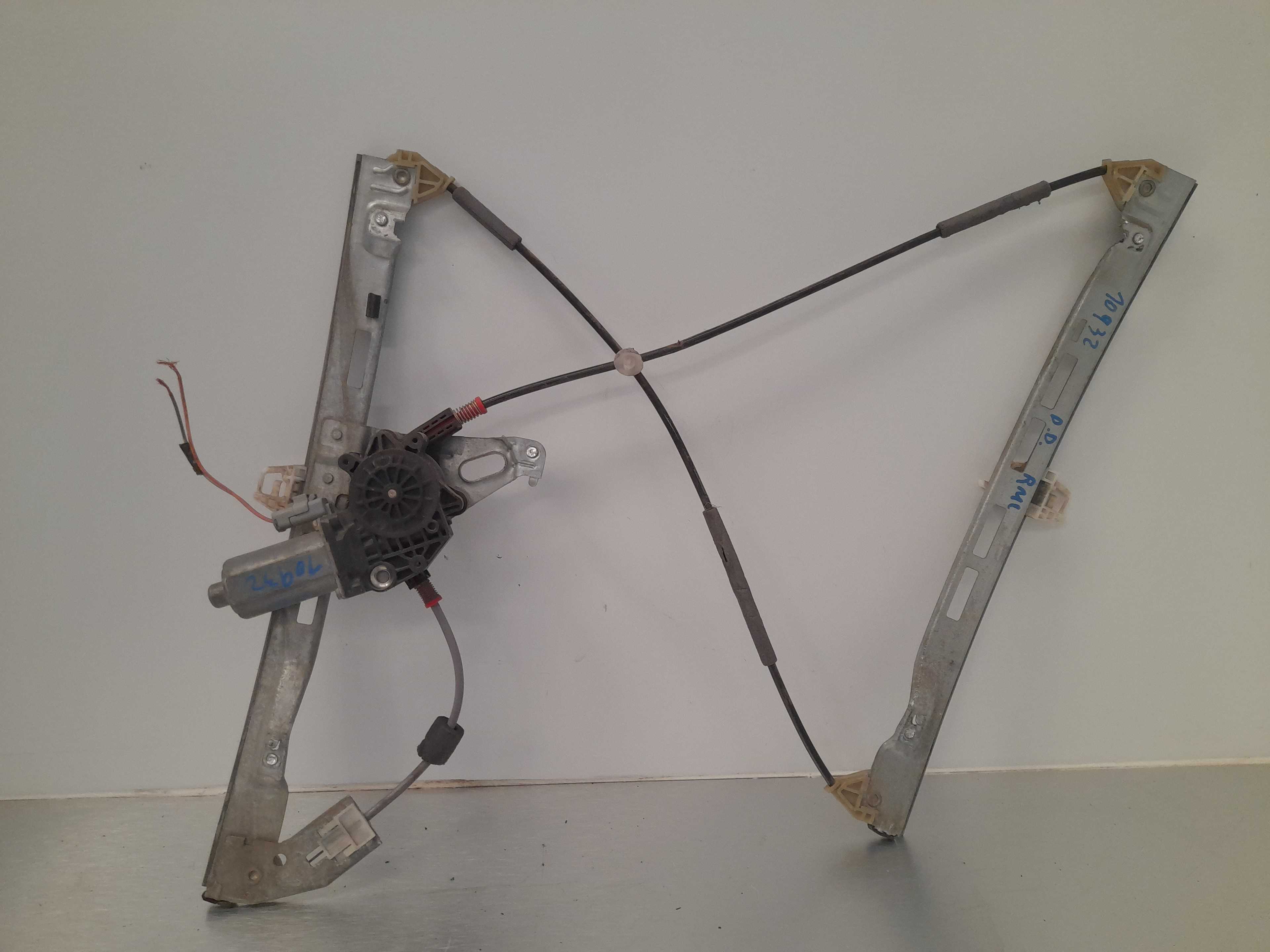 Recambio de elevalunas delantero derecho para peugeot 206 berlina e-music referencia OEM IAM   