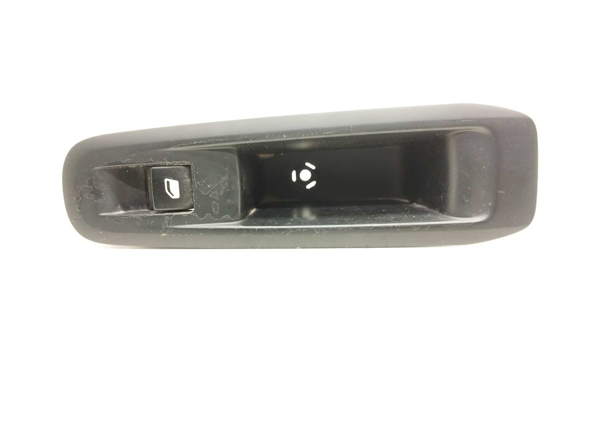 Recambio de mando elevalunas delantero derecho para peugeot 308 sw 1.6 16v turbo referencia OEM IAM 99859798  
