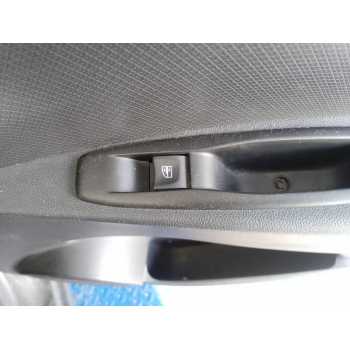 Recambio de mando elevalunas trasero derecho para renault clio iv 1.0 tce referencia OEM IAM   