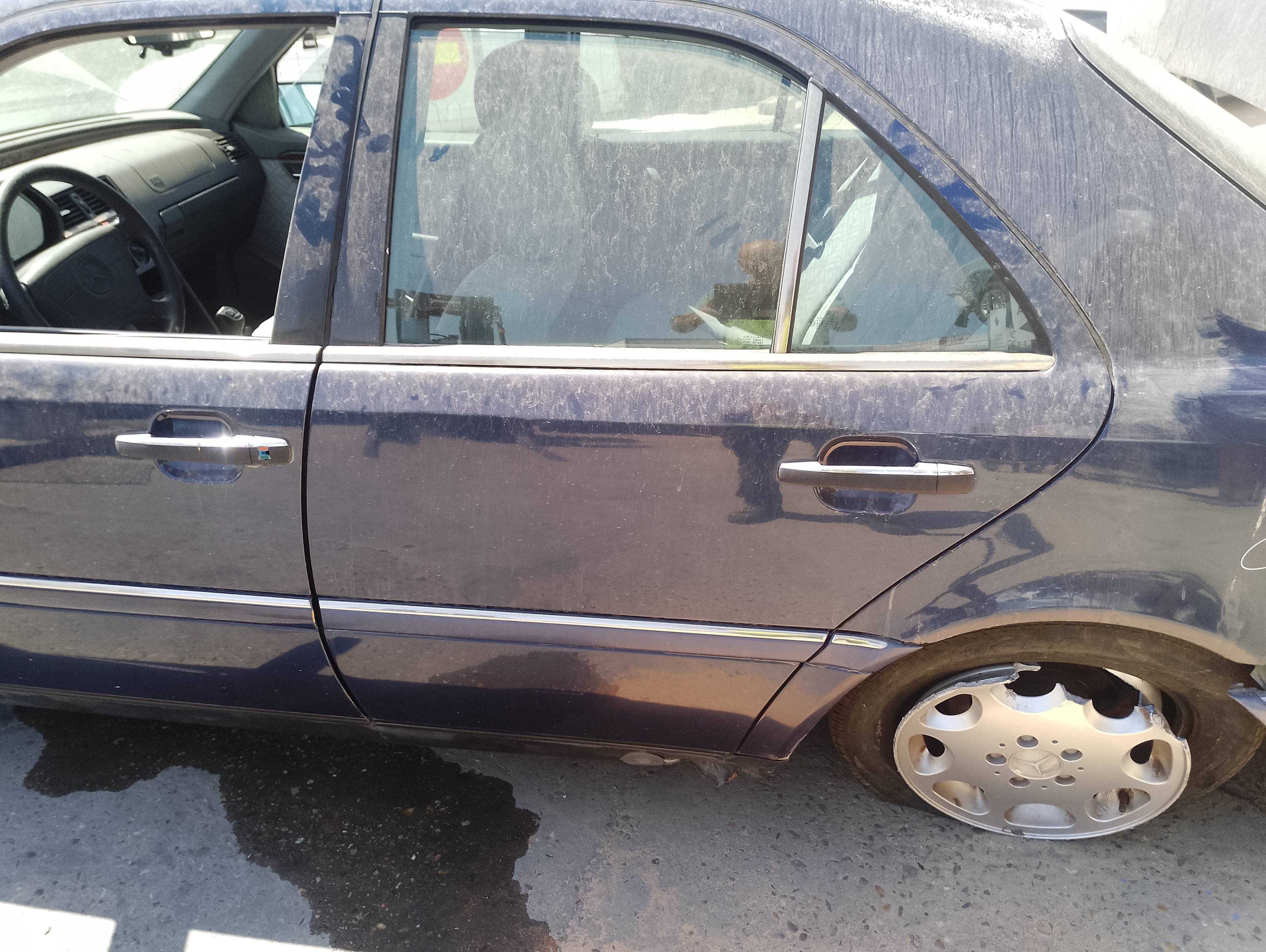Recambio de puerta trasera izquierda para mercedes-benz clase c (w202) berlina 180 (202.018) referencia OEM IAM   