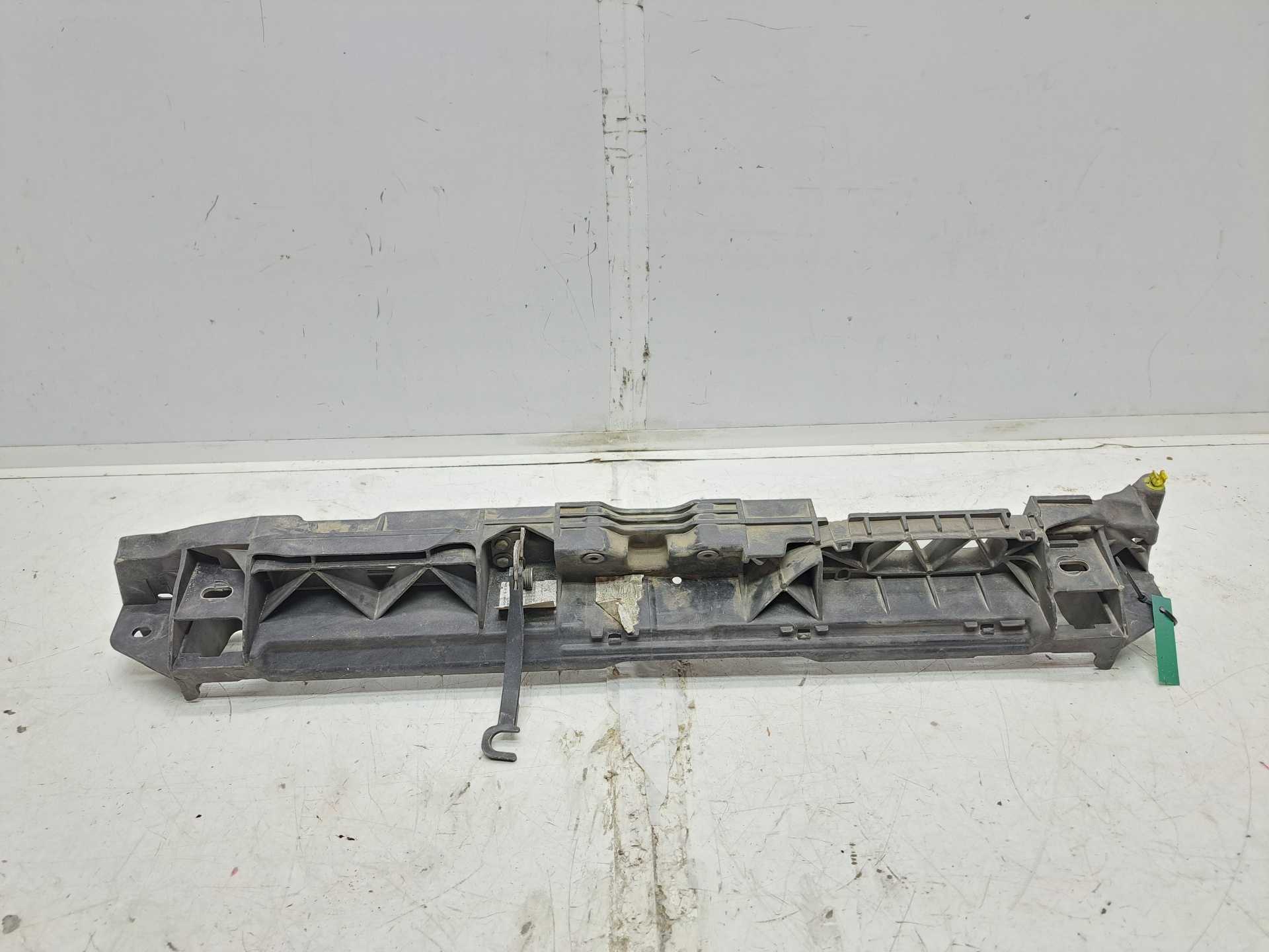 Recambio de travesaño superior para peugeot 308 active referencia OEM IAM 9816603980  