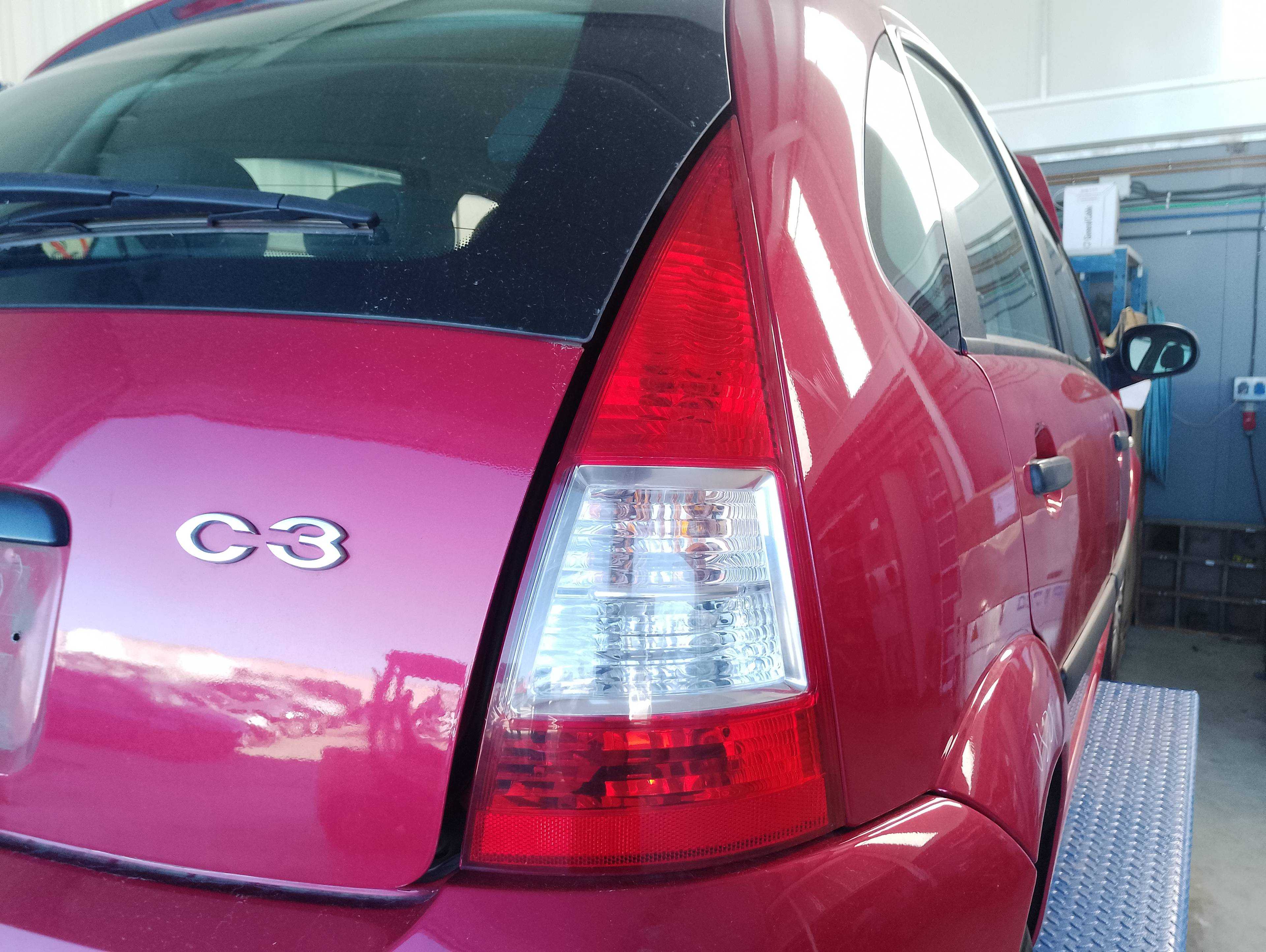 Recambio de piloto trasero derecho para citroën c3 1.1 audace referencia OEM IAM   