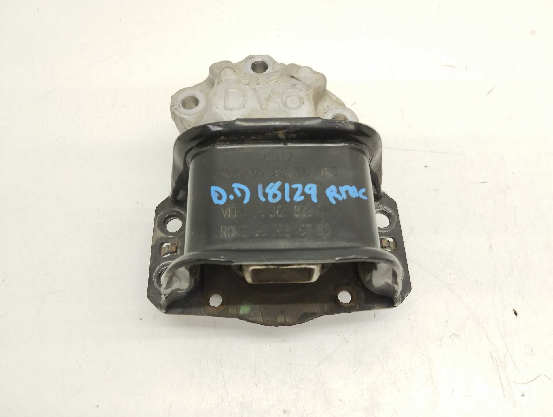 Recambio de soporte motor derecho para ds 4 basis referencia OEM IAM 9676819780  