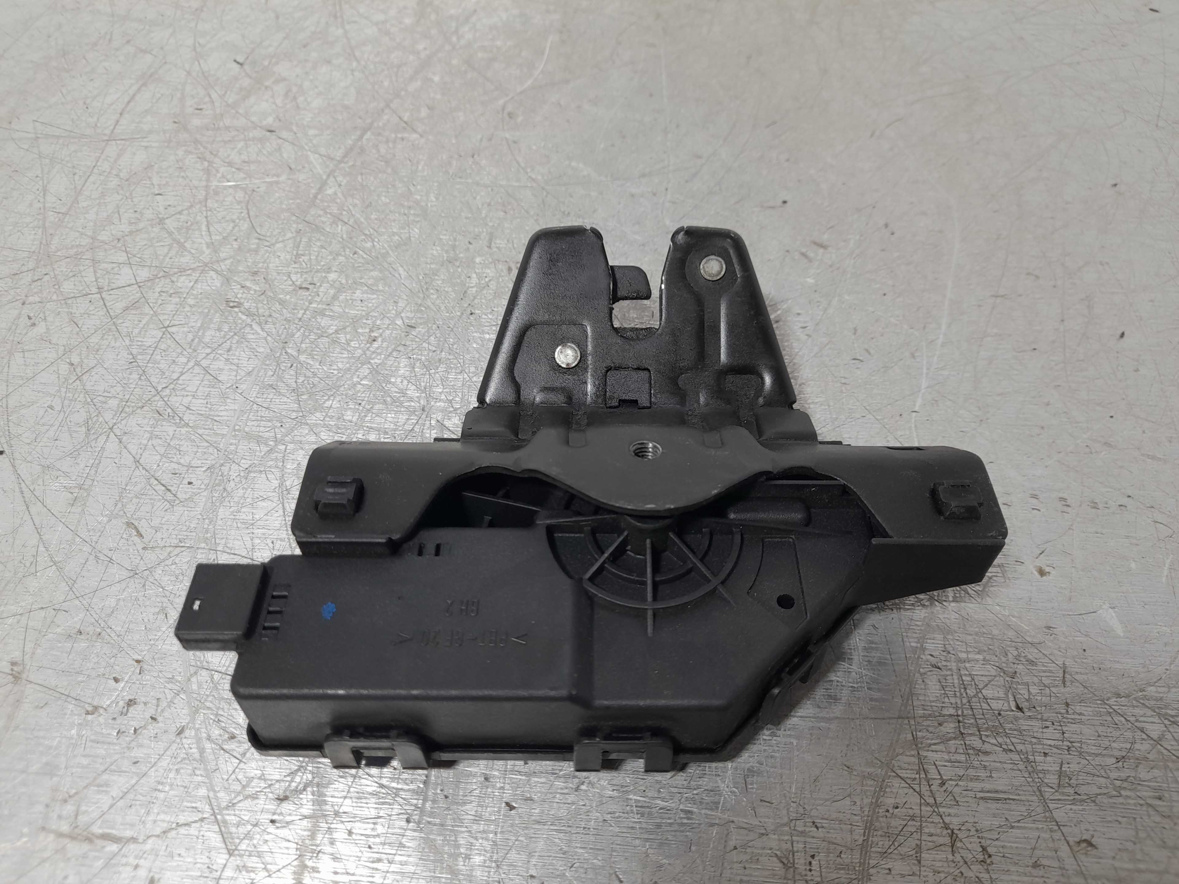 Recambio de cerradura maletero / porton para bmw serie 3 berlina (e46) 320d referencia OEM IAM 8196401  