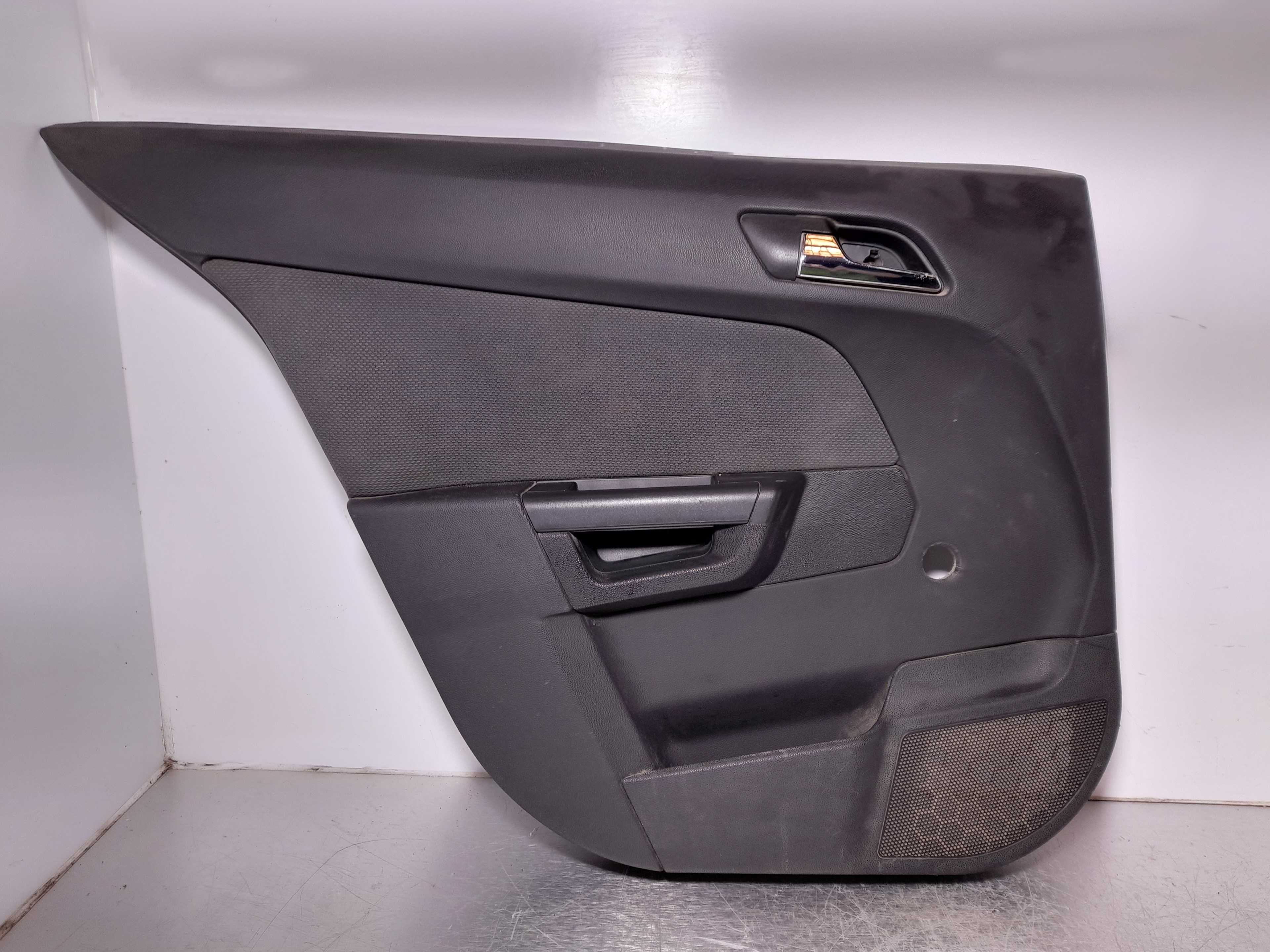 Recambio de maneta interior trasera izquierda para opel astra h ber. 1.7 16v cdti referencia OEM IAM   