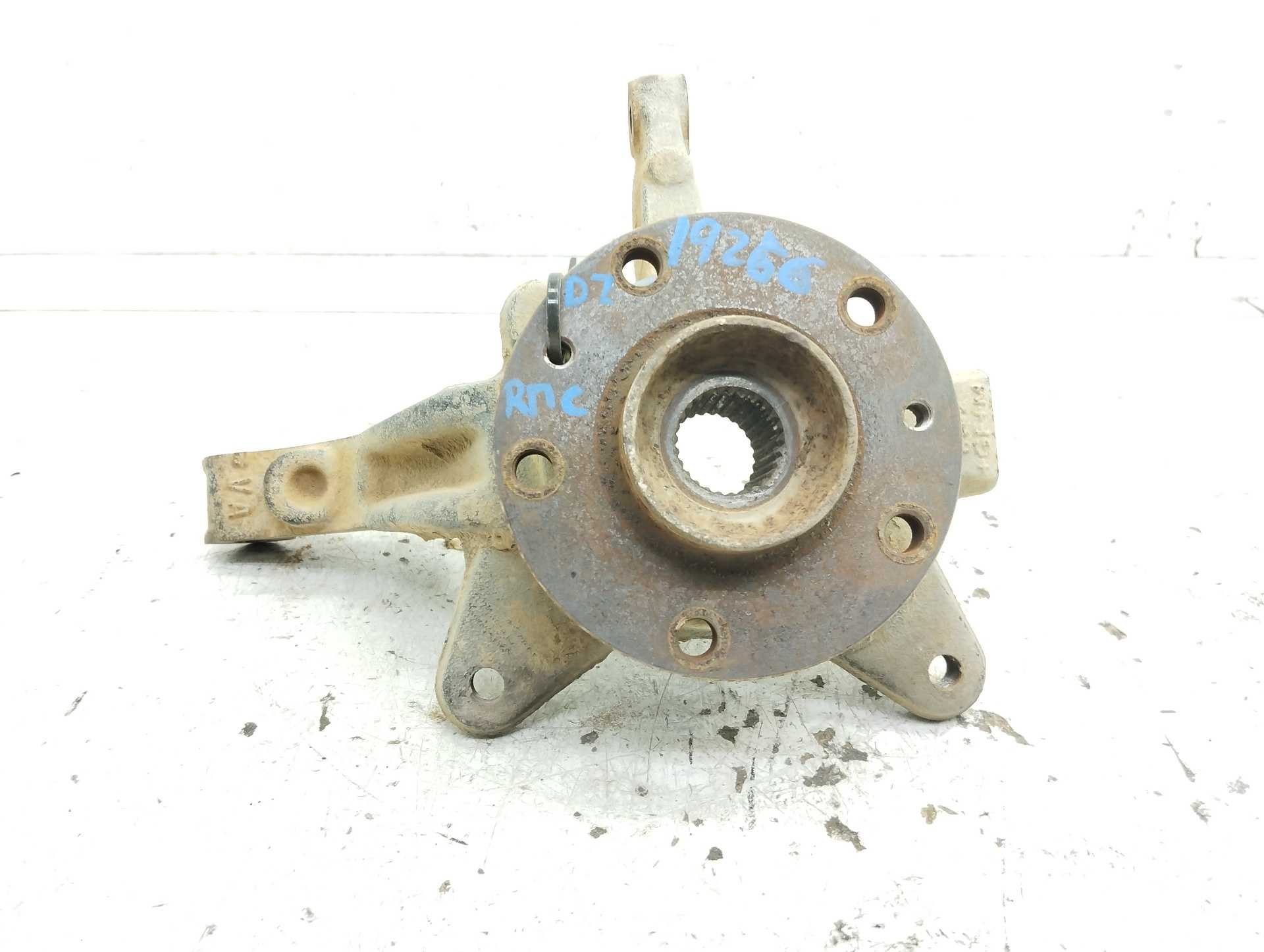Recambio de mangueta delantera izquierda para renault kangoo dynamique acción especial referencia OEM IAM  8200755585 