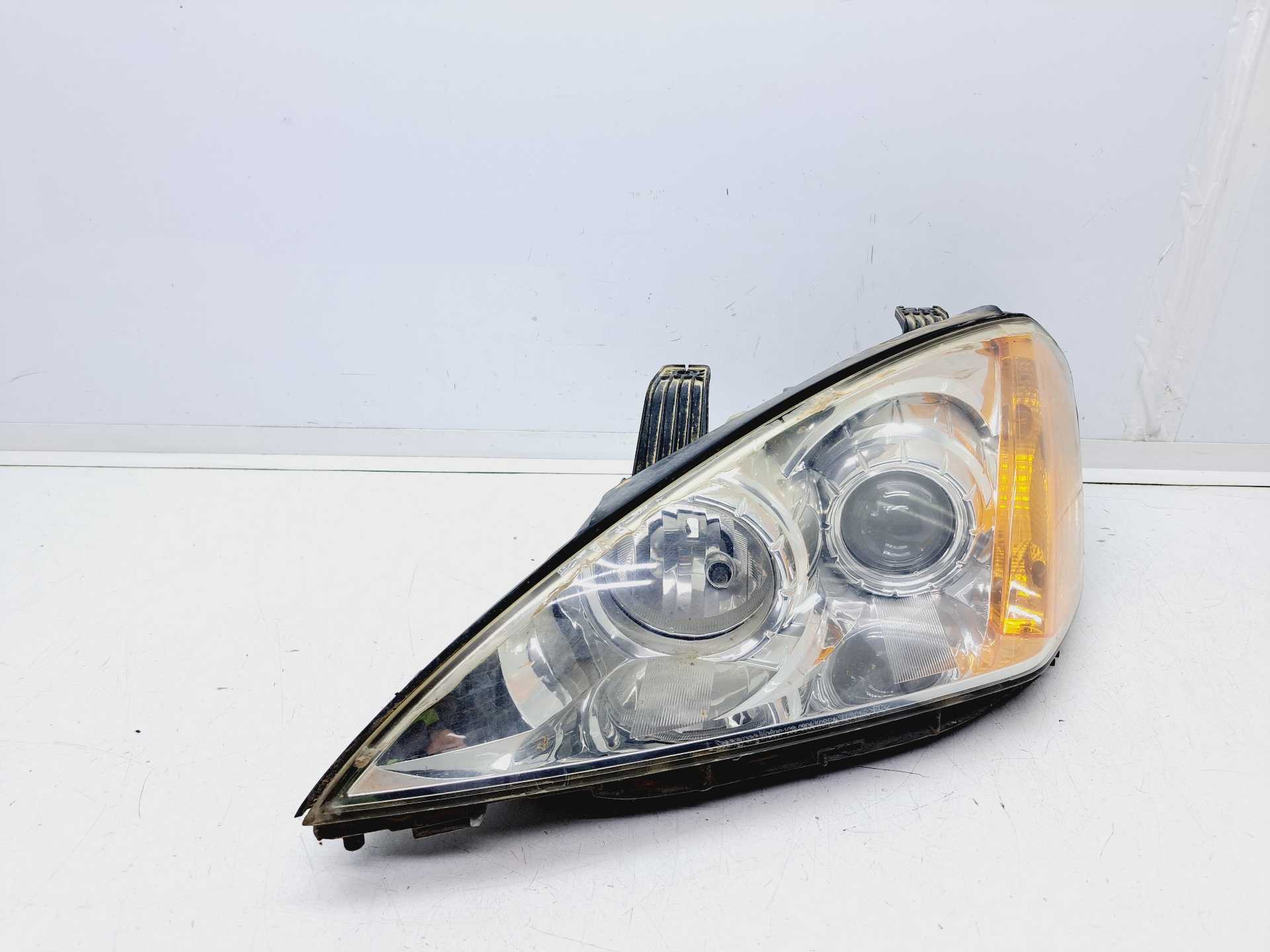 Recambio de faro izquierdo para ssangyong kyron 200 xdi limited referencia OEM IAM   