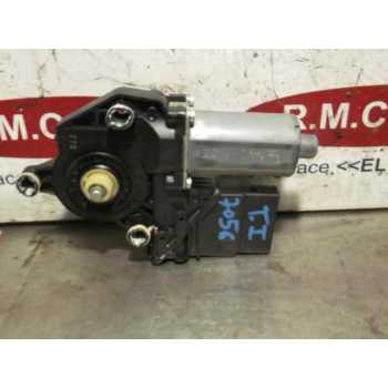 Recambio de motor elevalunas trasero izquierdo para volkswagen golf v berlina (1k1) conceptline (e) referencia OEM IAM 013082143