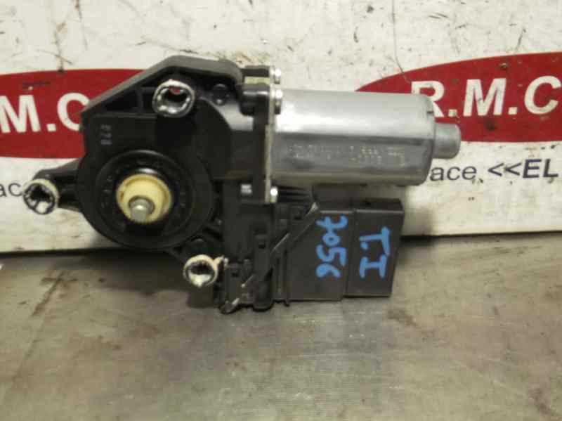Recambio de motor elevalunas trasero izquierdo para volkswagen golf v berlina (1k1) conceptline (e) referencia OEM IAM 013082143