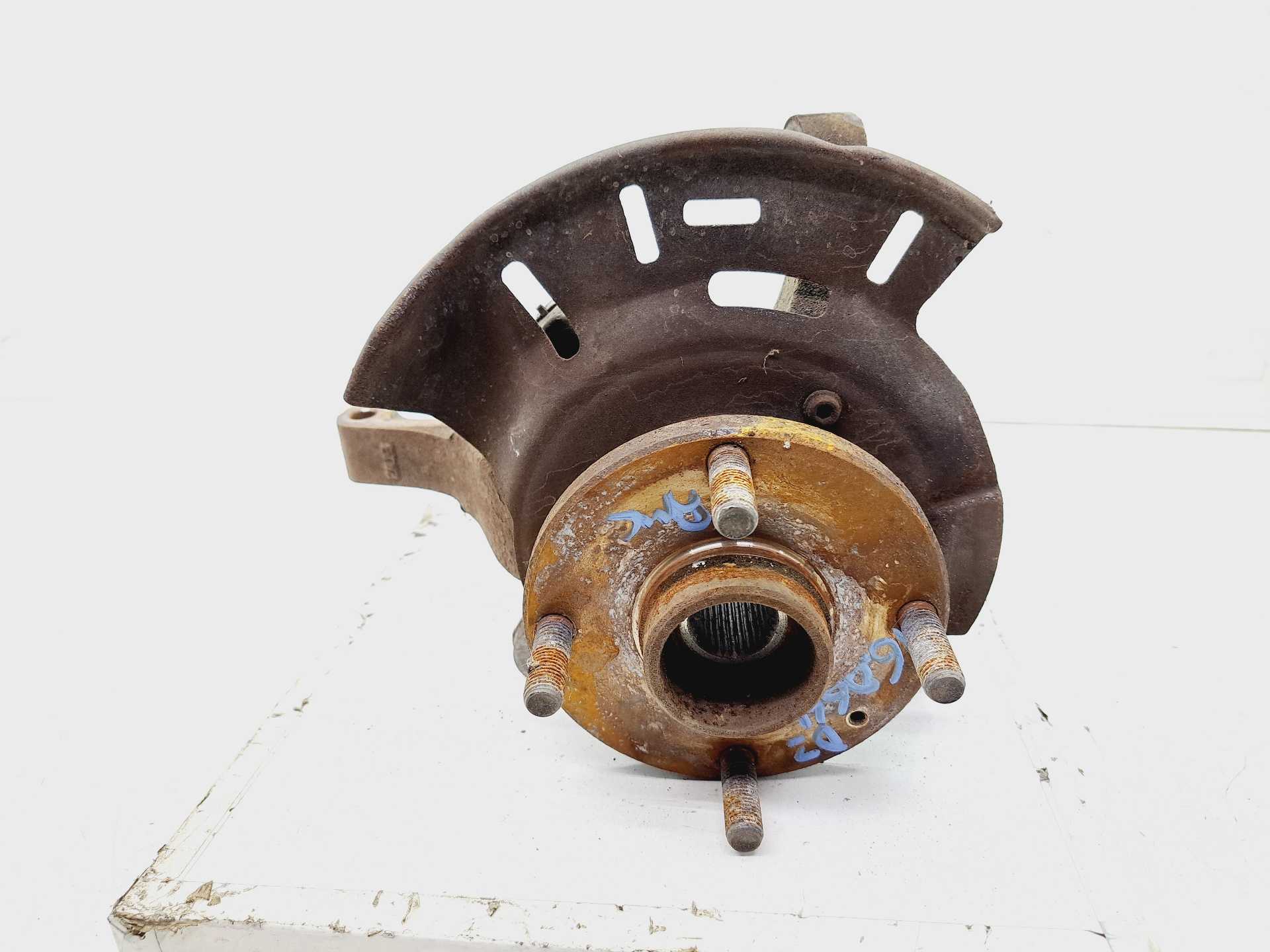 Recambio de mangueta delantera izquierda para daewoo tacuma se referencia OEM IAM   