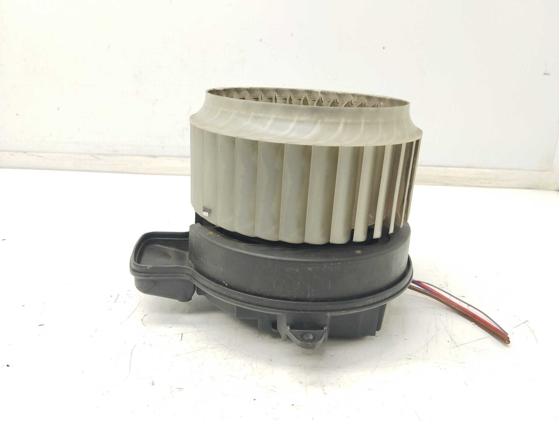 Recambio de motor calefaccion para audi a6 avant (4g5) 2.0 tfsi referencia OEM IAM 4H1820021B 7737081503 BROSE